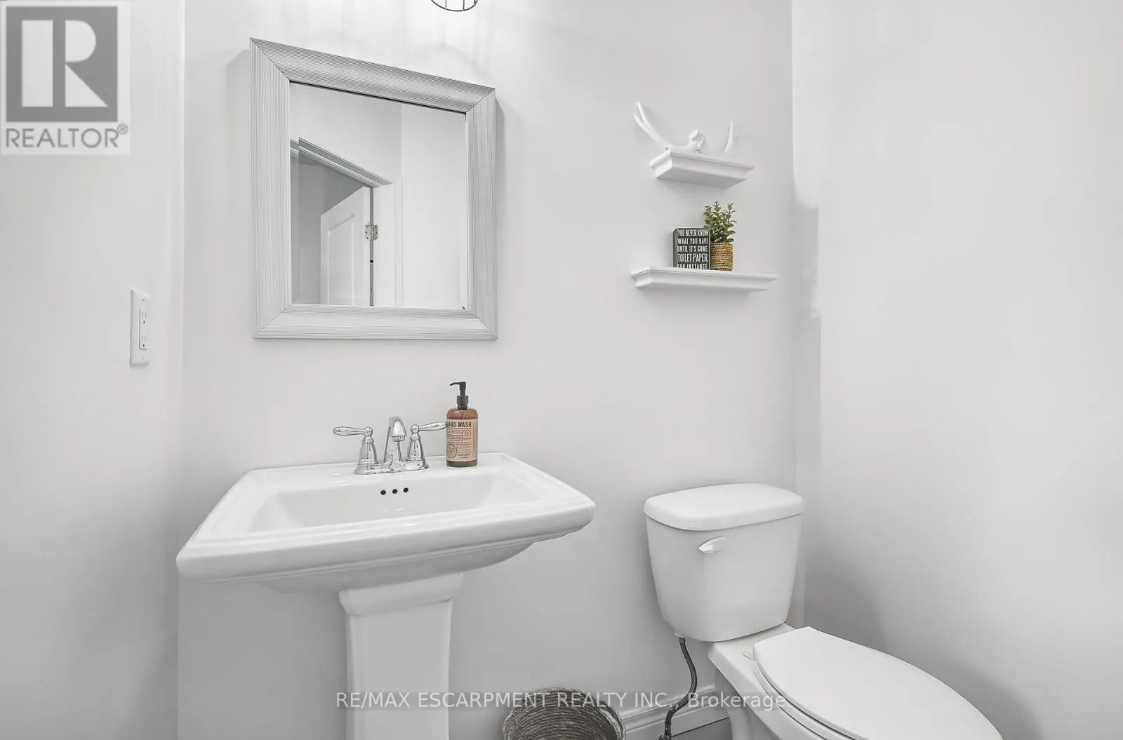 4884 ALLAN COURT