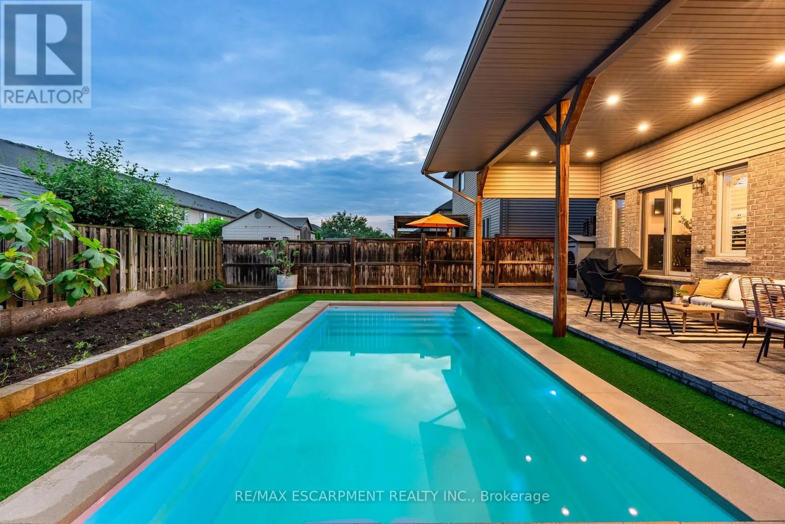 4884 ALLAN COURT