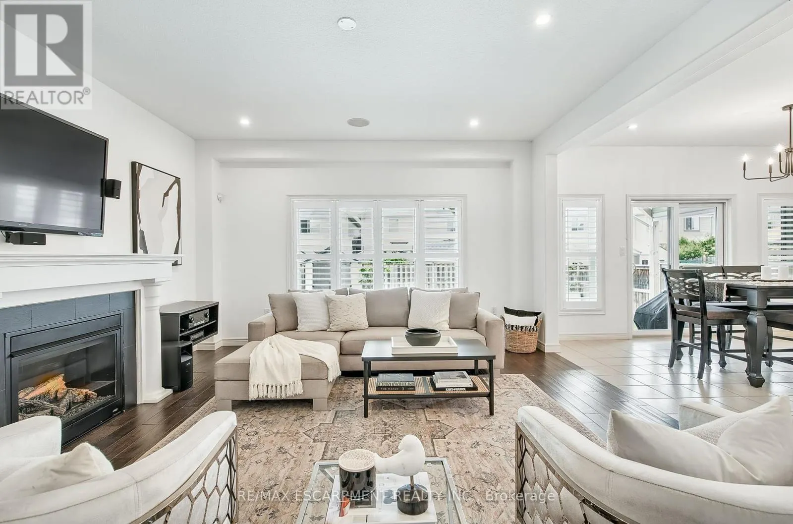 4884 ALLAN COURT