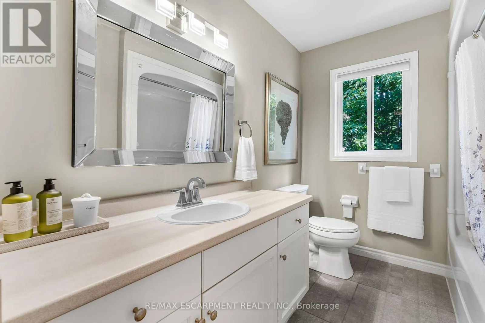 2461 SHURIE ROAD