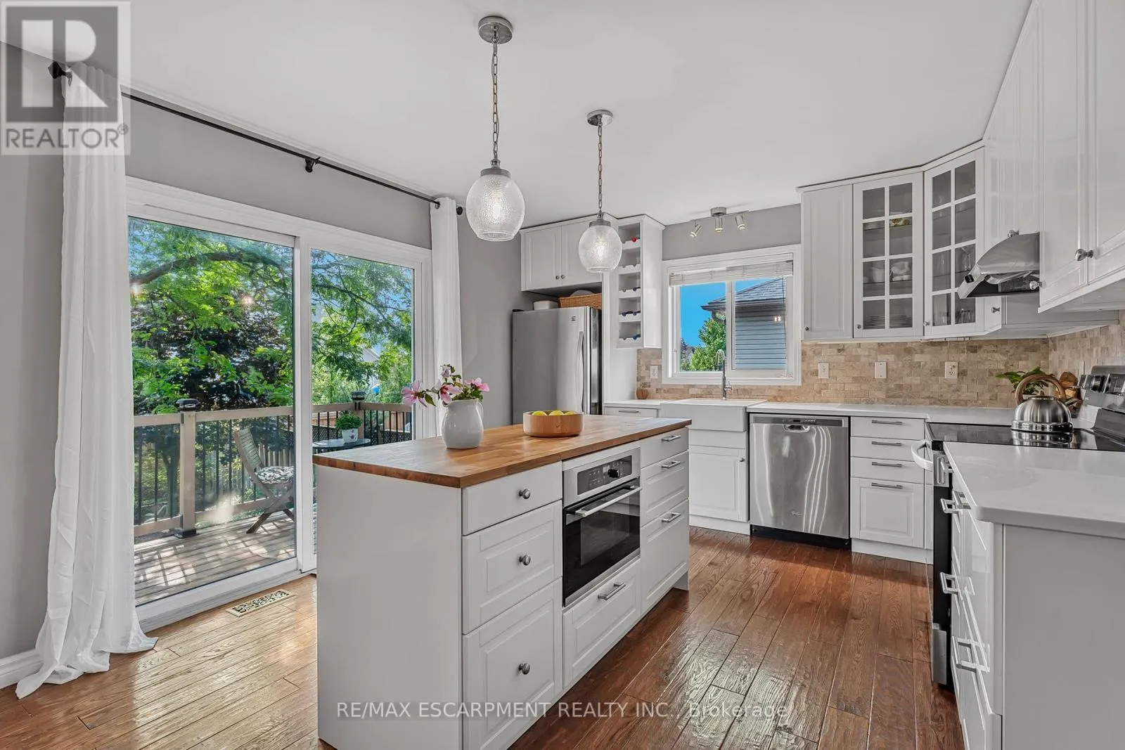2461 SHURIE ROAD
