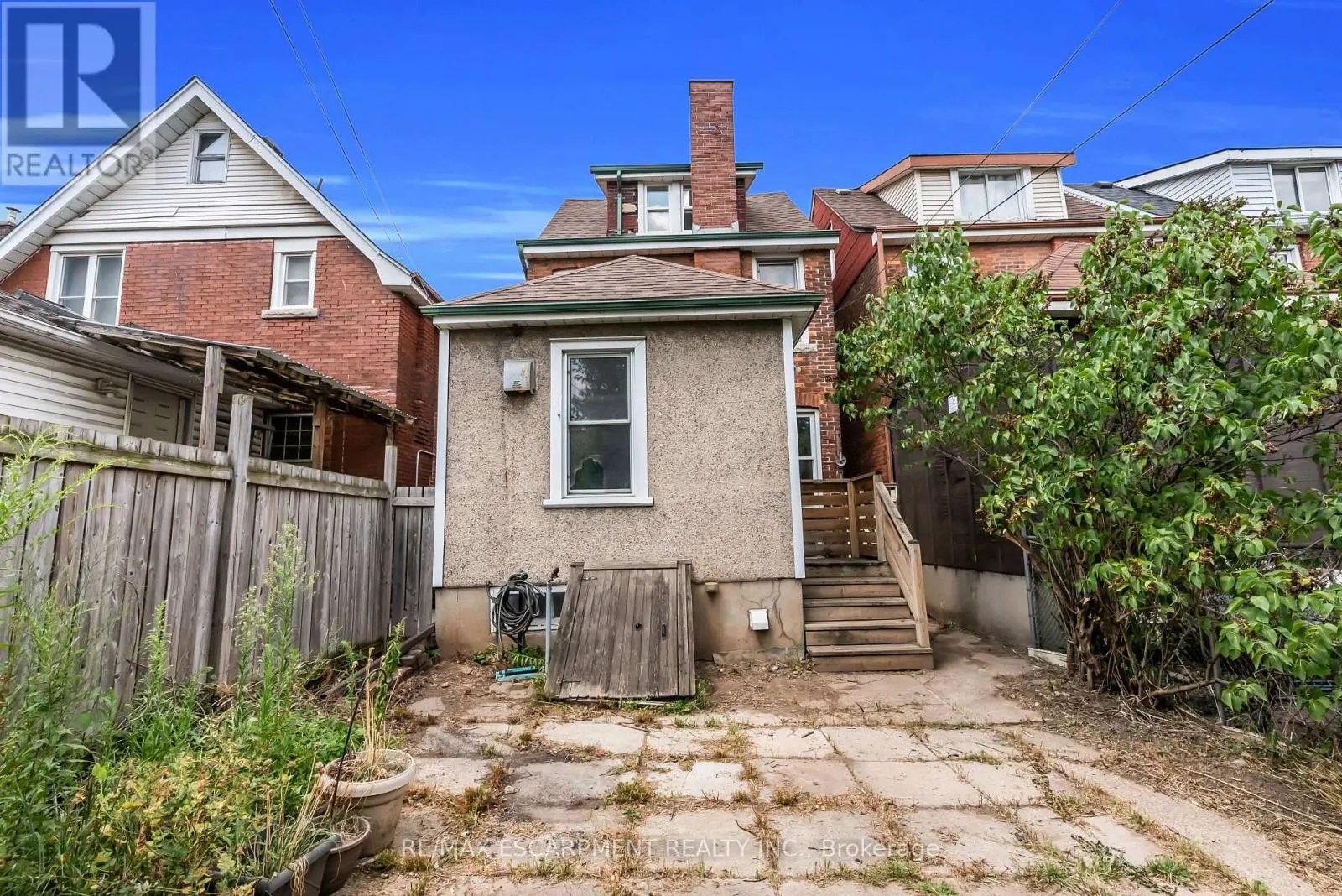 170 GROSVENOR AVENUE N
