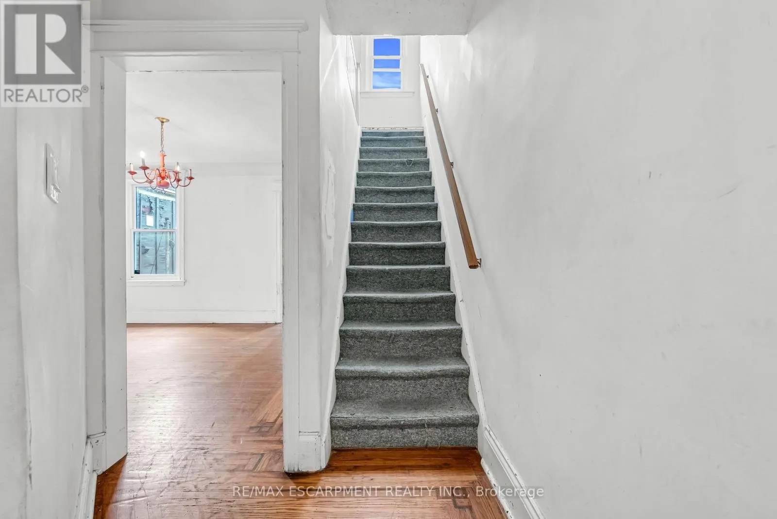 170 GROSVENOR AVENUE N