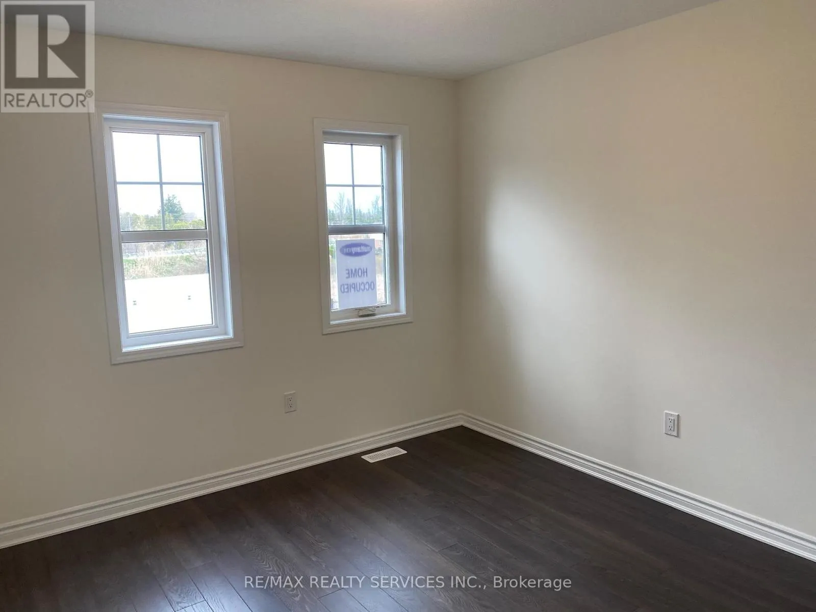 18 - 455 GUELPH AVENUE