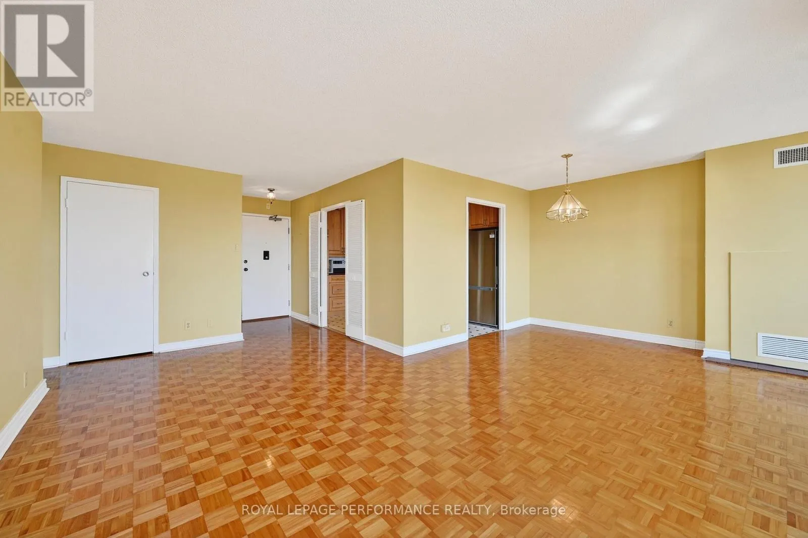 809 - 2951 RIVERSIDE DRIVE