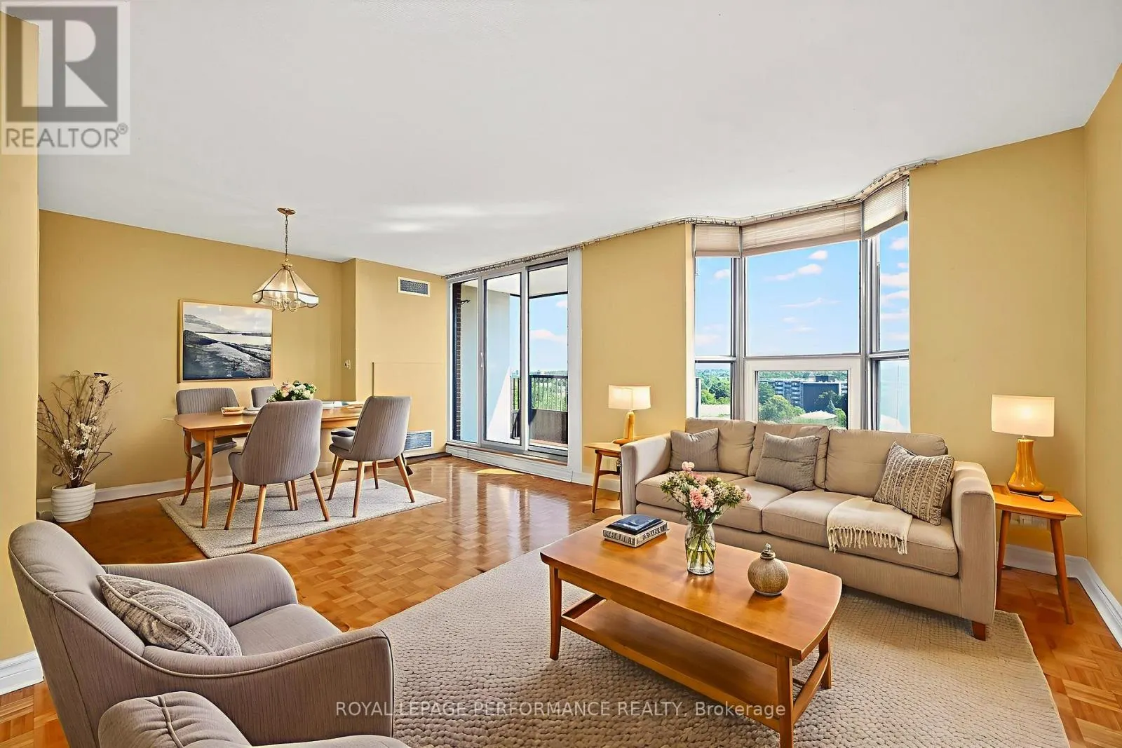 809 - 2951 RIVERSIDE DRIVE