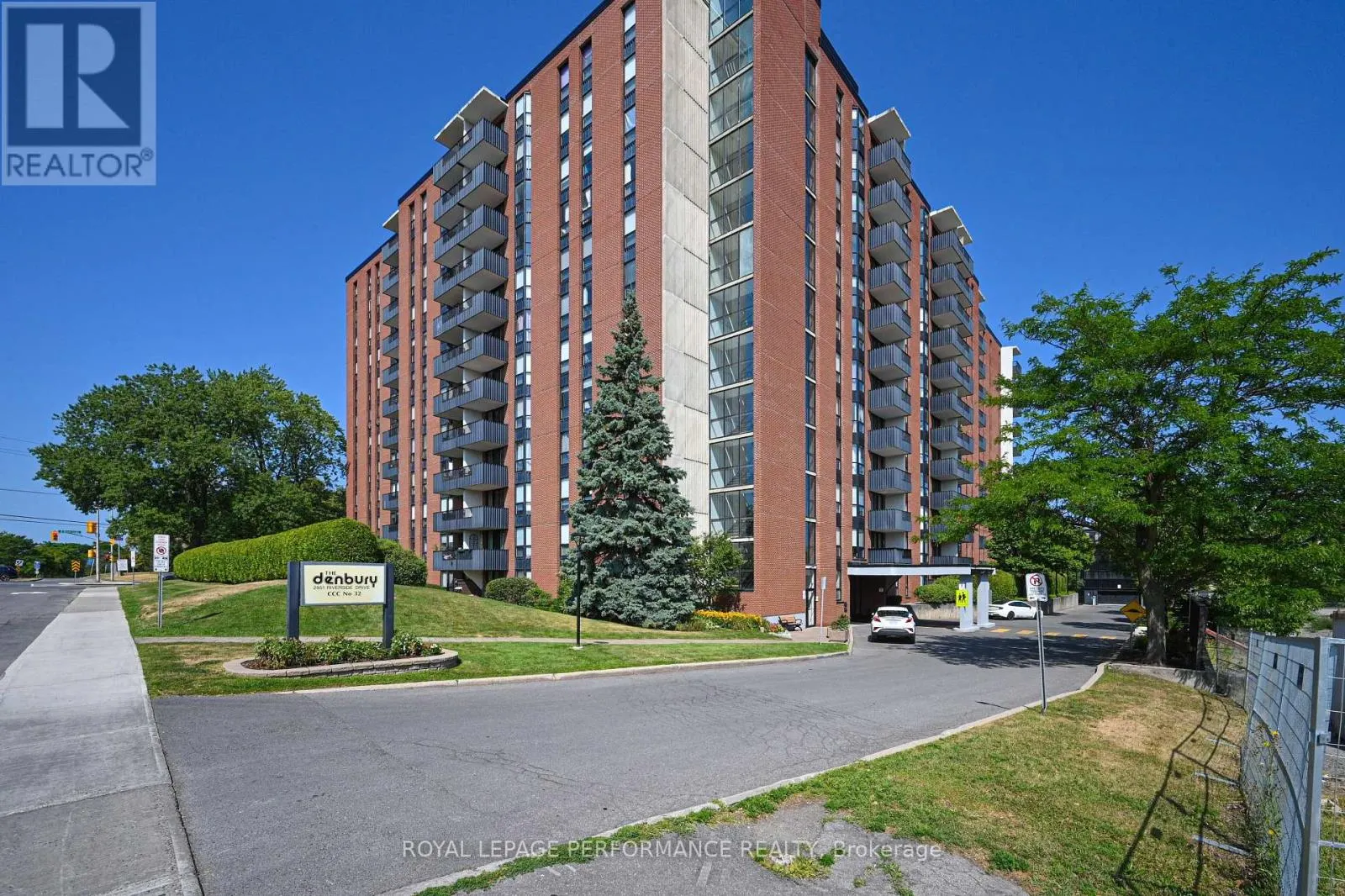 809 - 2951 RIVERSIDE DRIVE