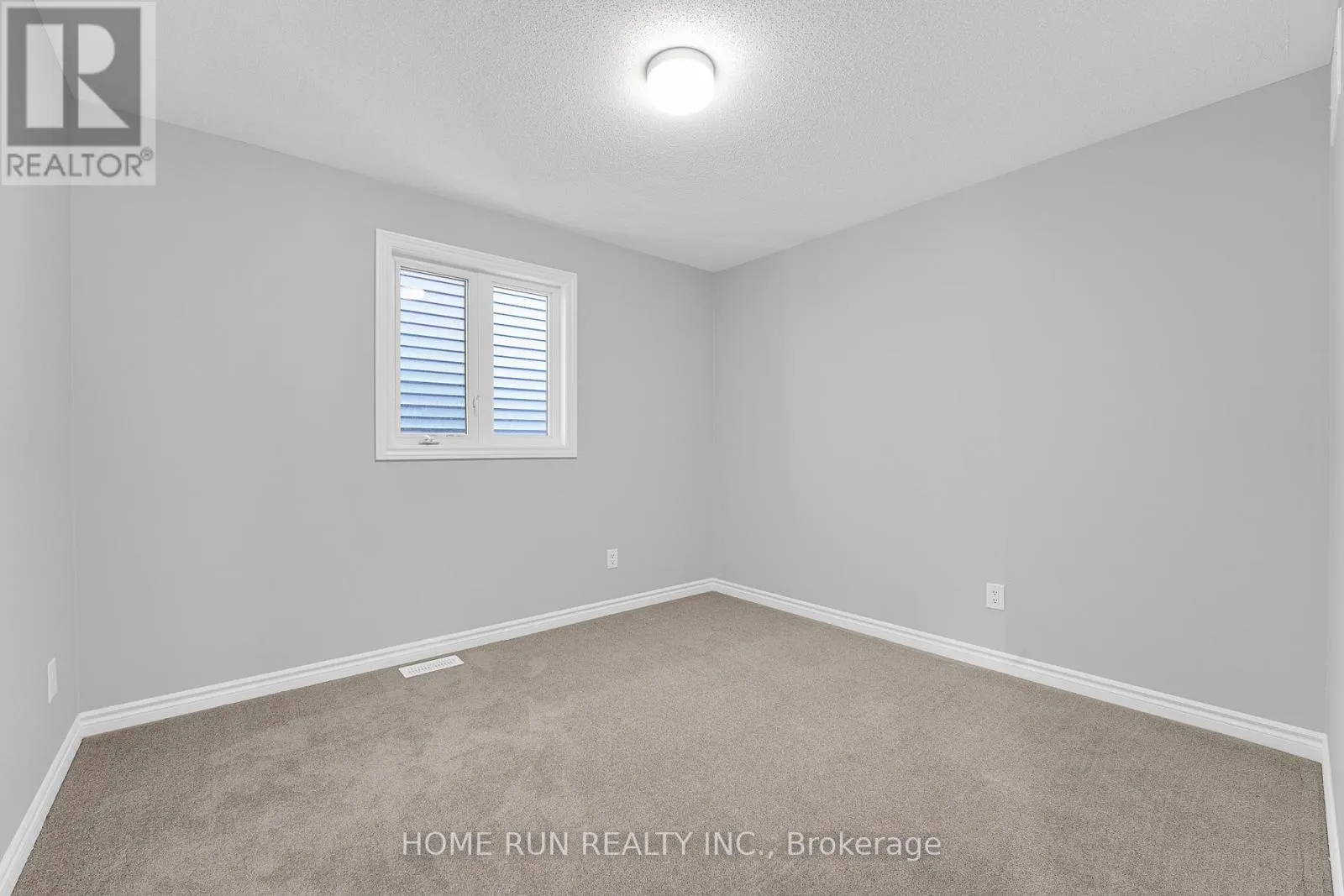 127 UNITY PLACE