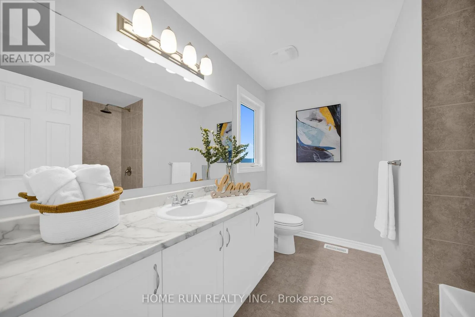 127 UNITY PLACE