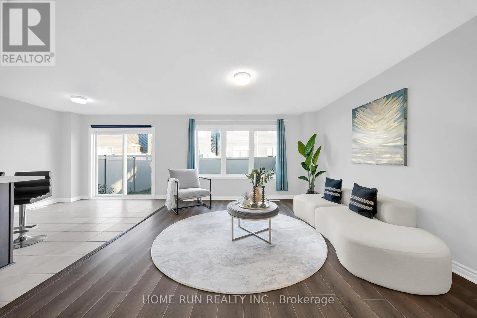 127 UNITY PLACE