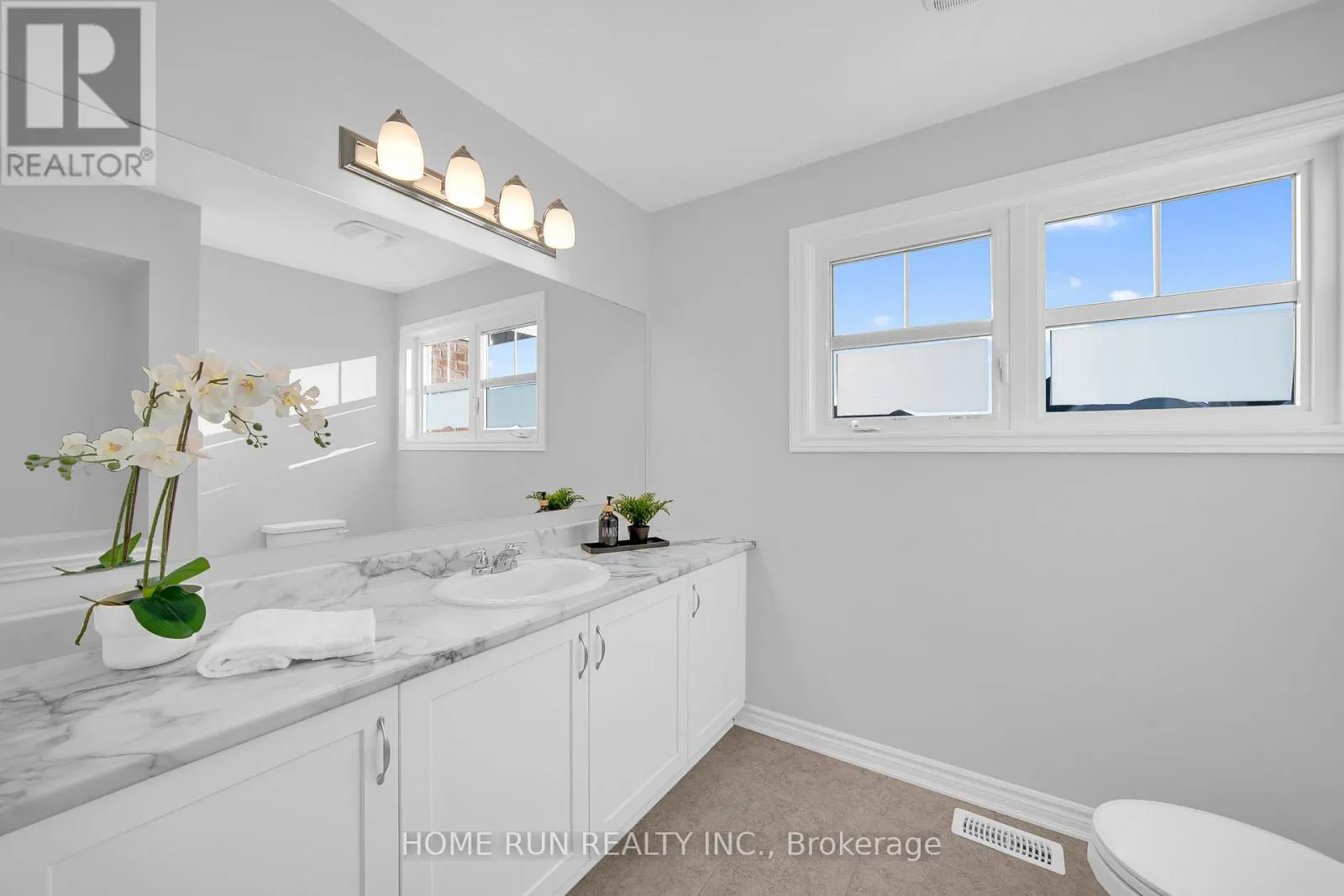 127 UNITY PLACE