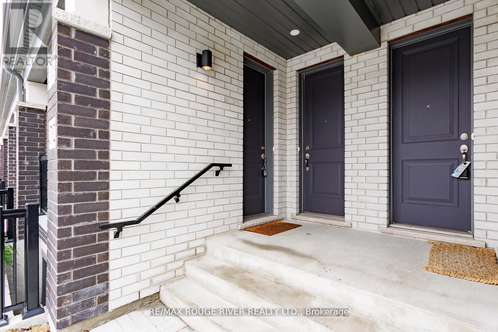1702 - 160 DENSMORE ROAD, #1702