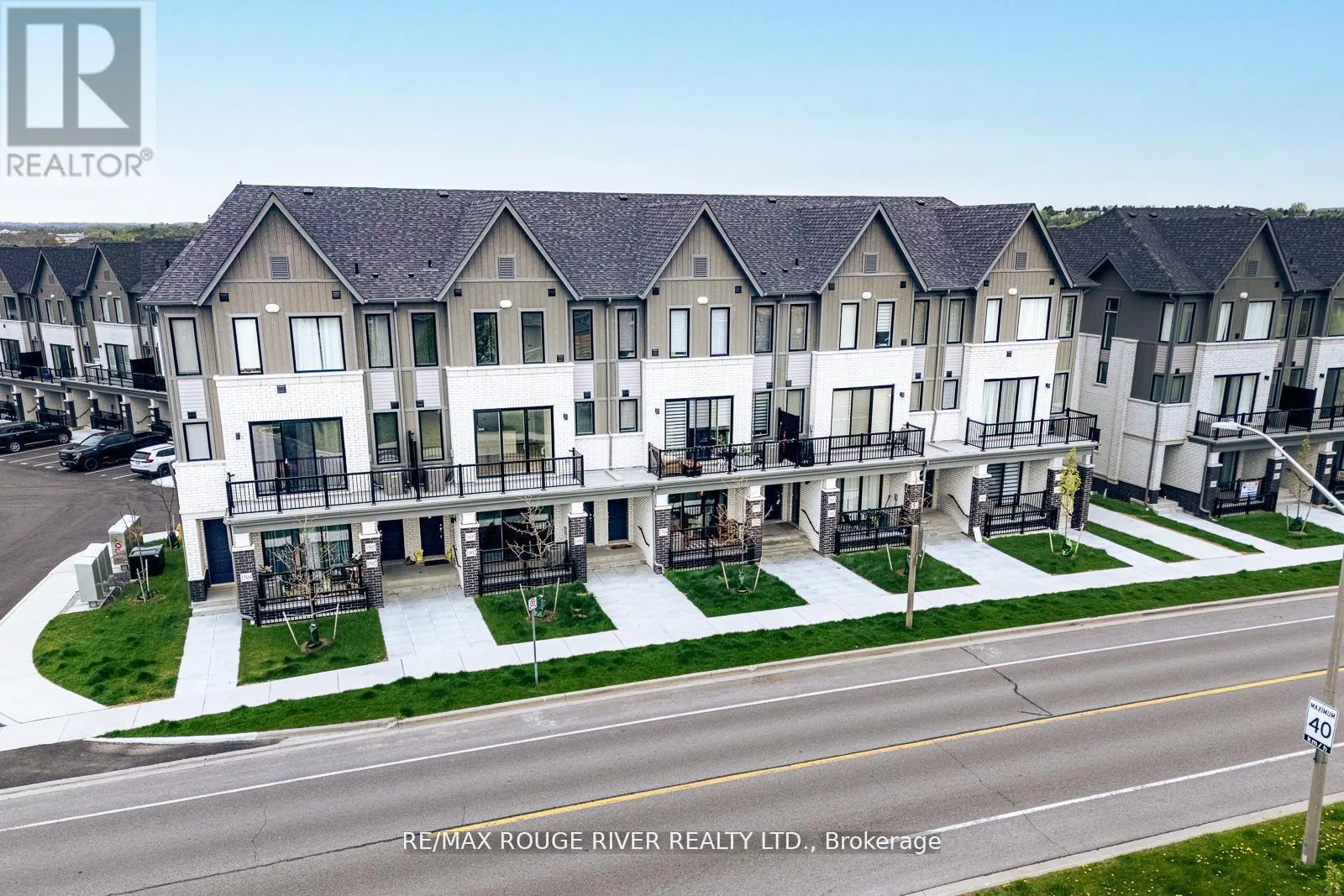 1702 - 160 DENSMORE ROAD, #1702