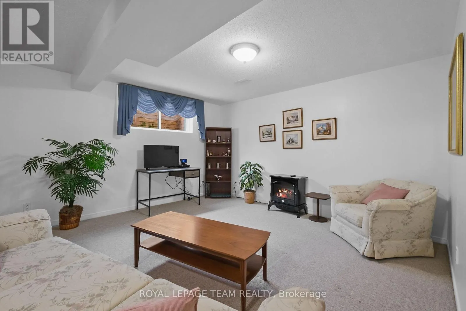 20 PEREGRINE CRESCENT