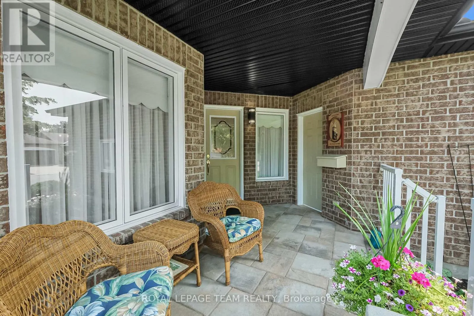 20 PEREGRINE CRESCENT
