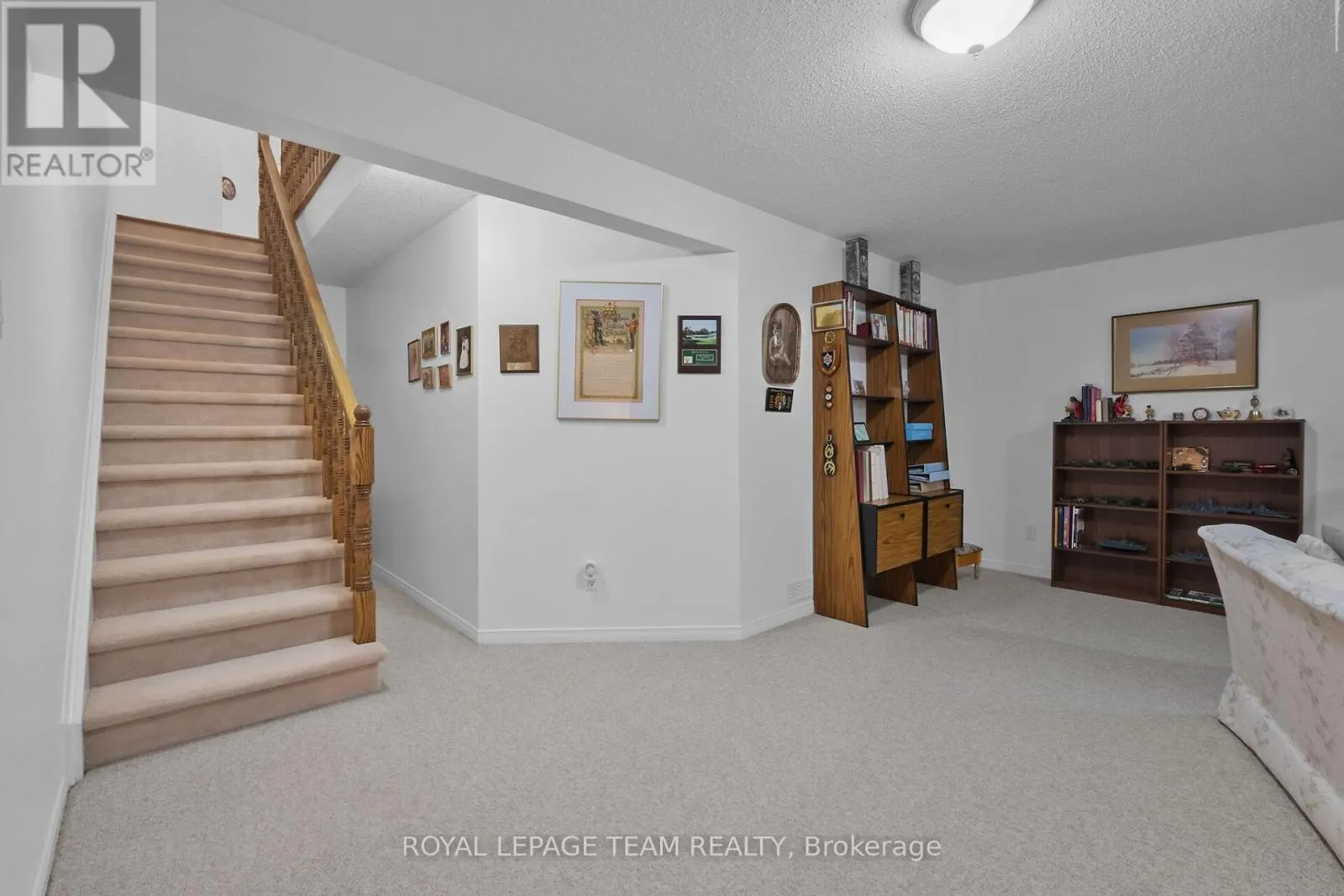 20 PEREGRINE CRESCENT