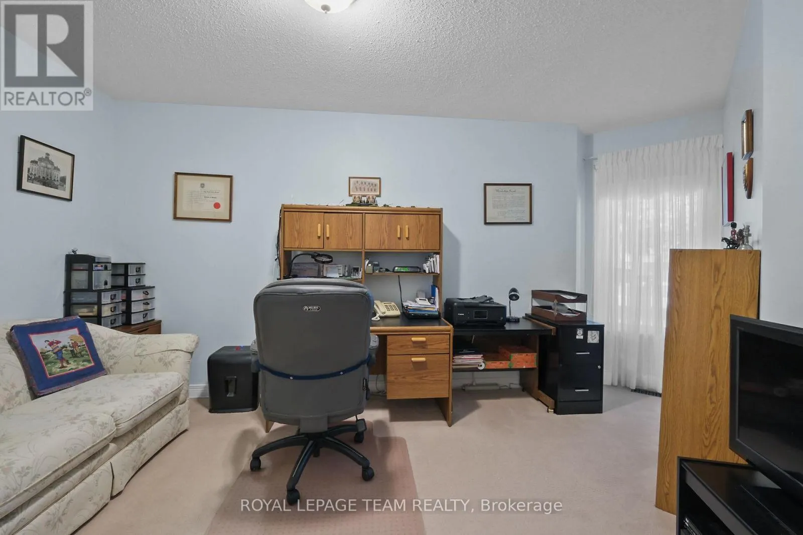 20 PEREGRINE CRESCENT