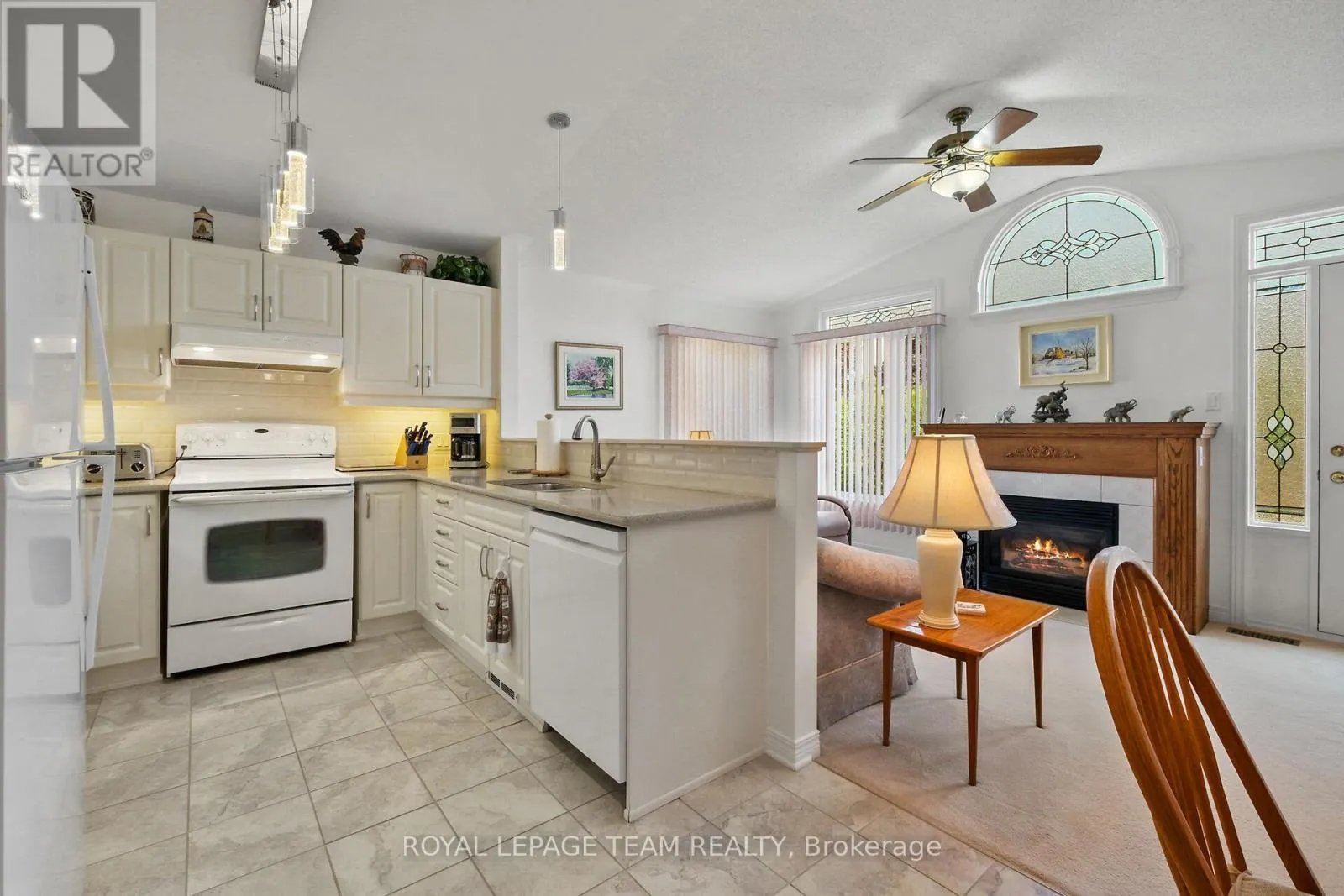 20 PEREGRINE CRESCENT