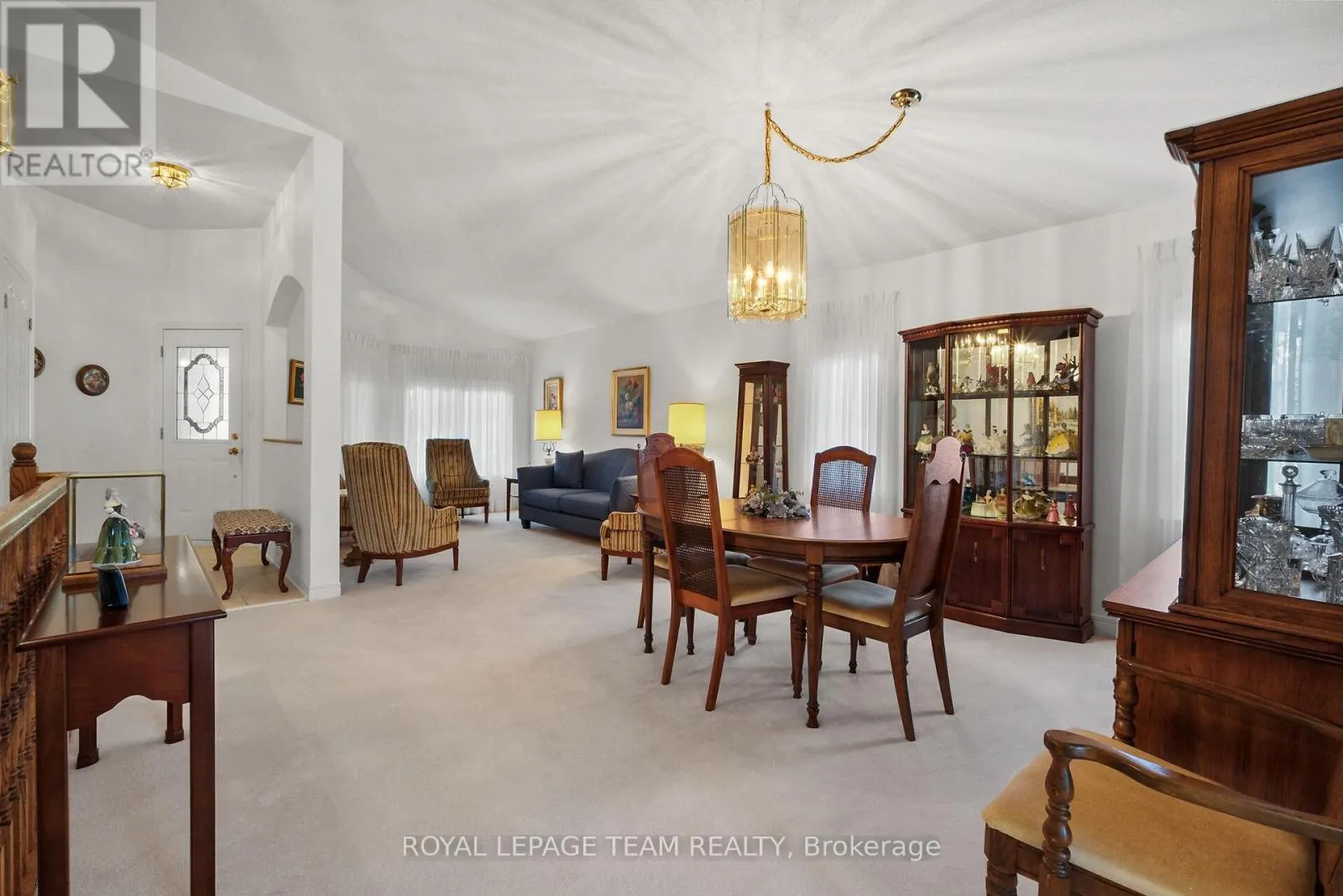 20 PEREGRINE CRESCENT