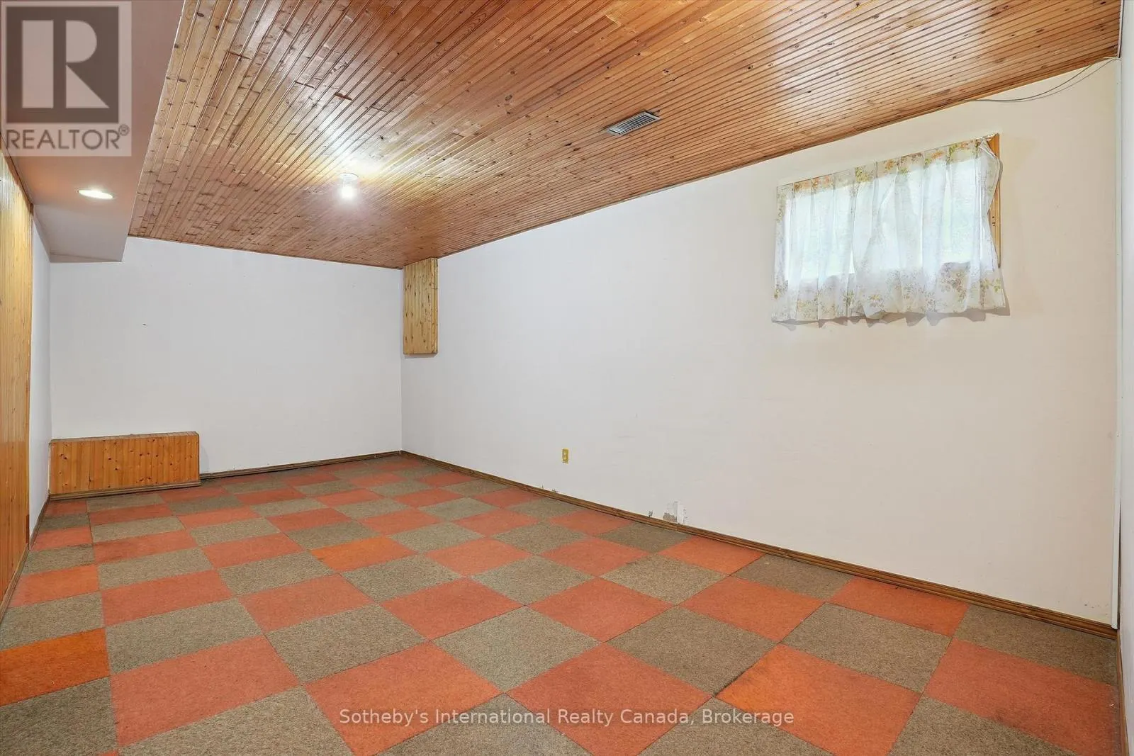 6 WINDSTAR PLACE