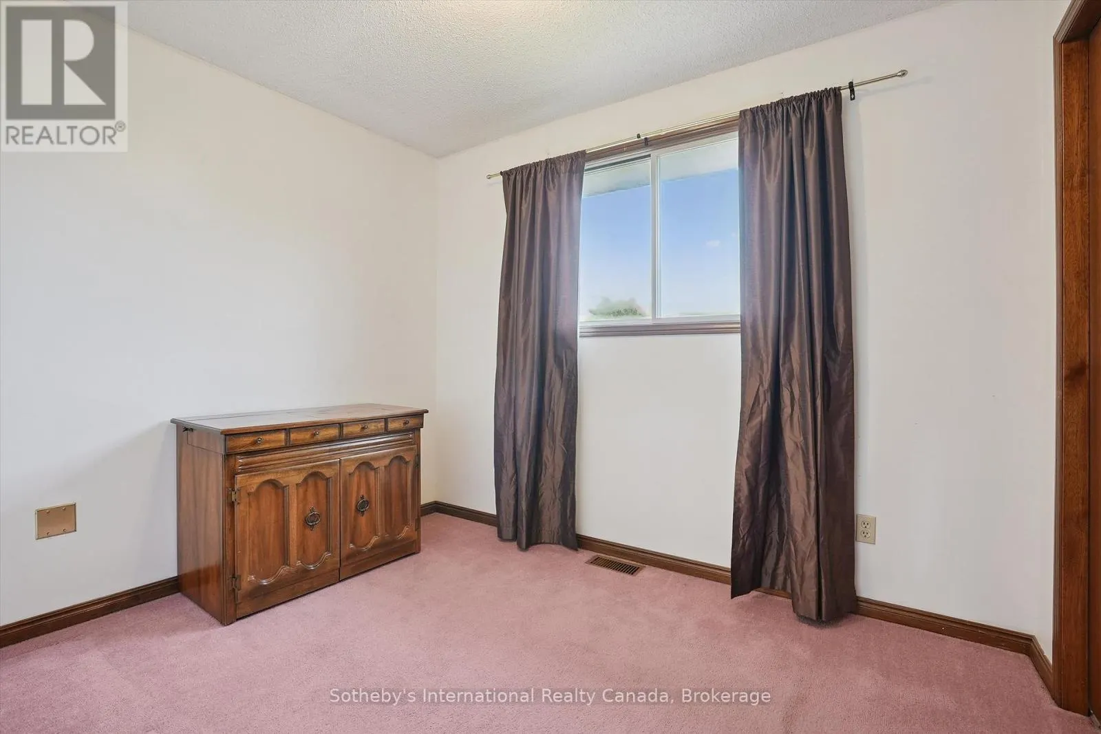 6 WINDSTAR PLACE