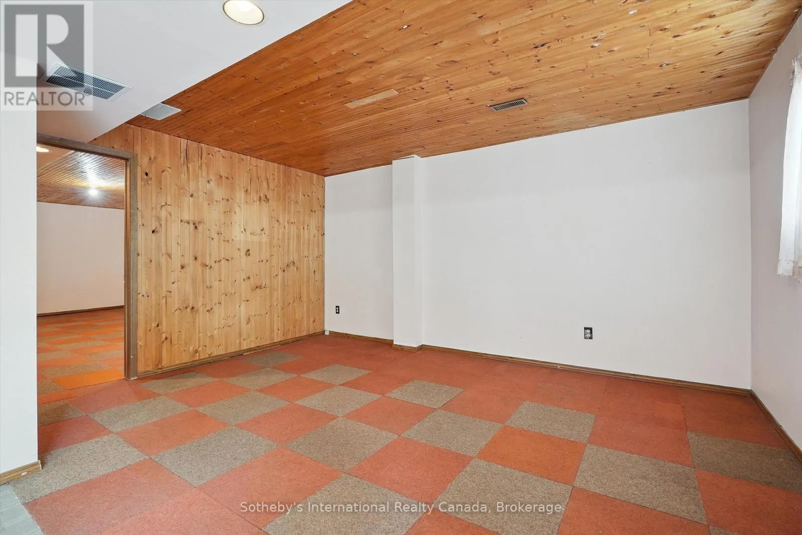 6 WINDSTAR PLACE