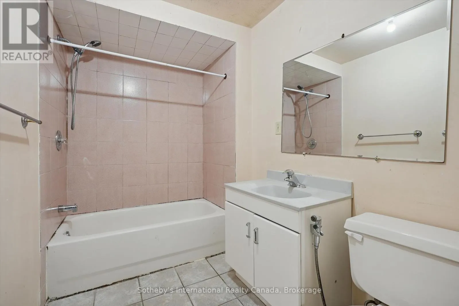 6 WINDSTAR PLACE