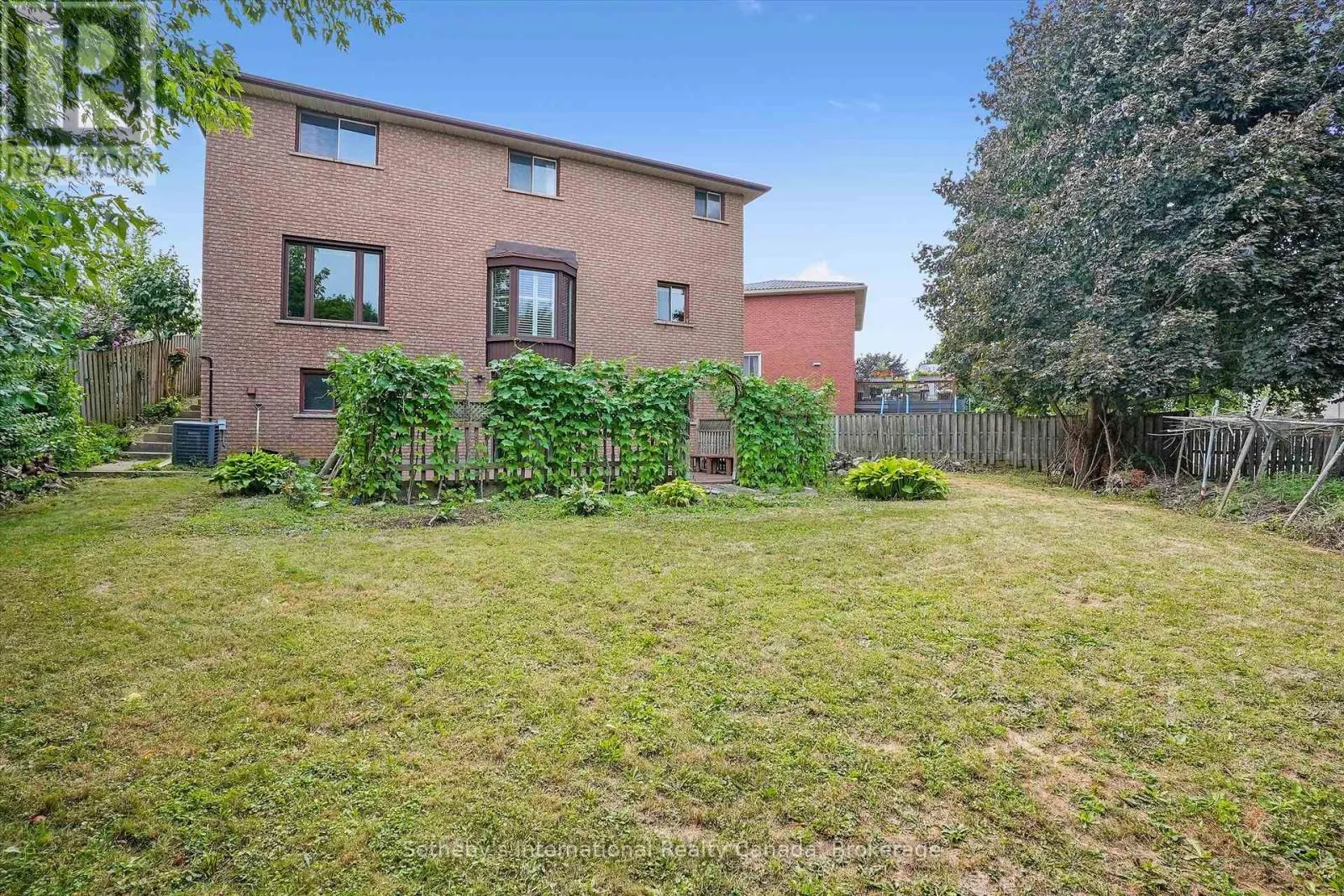 6 WINDSTAR PLACE