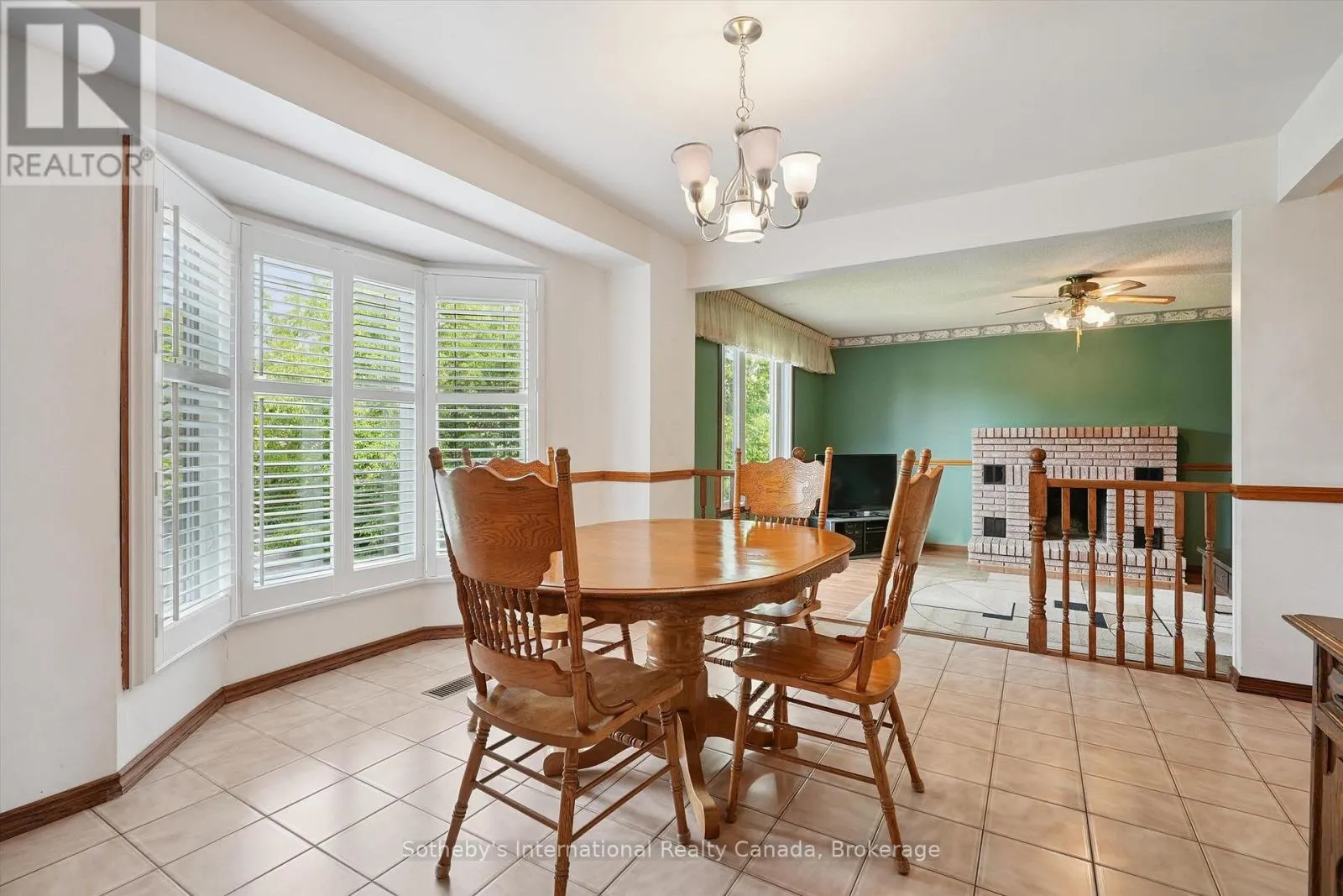 6 WINDSTAR PLACE
