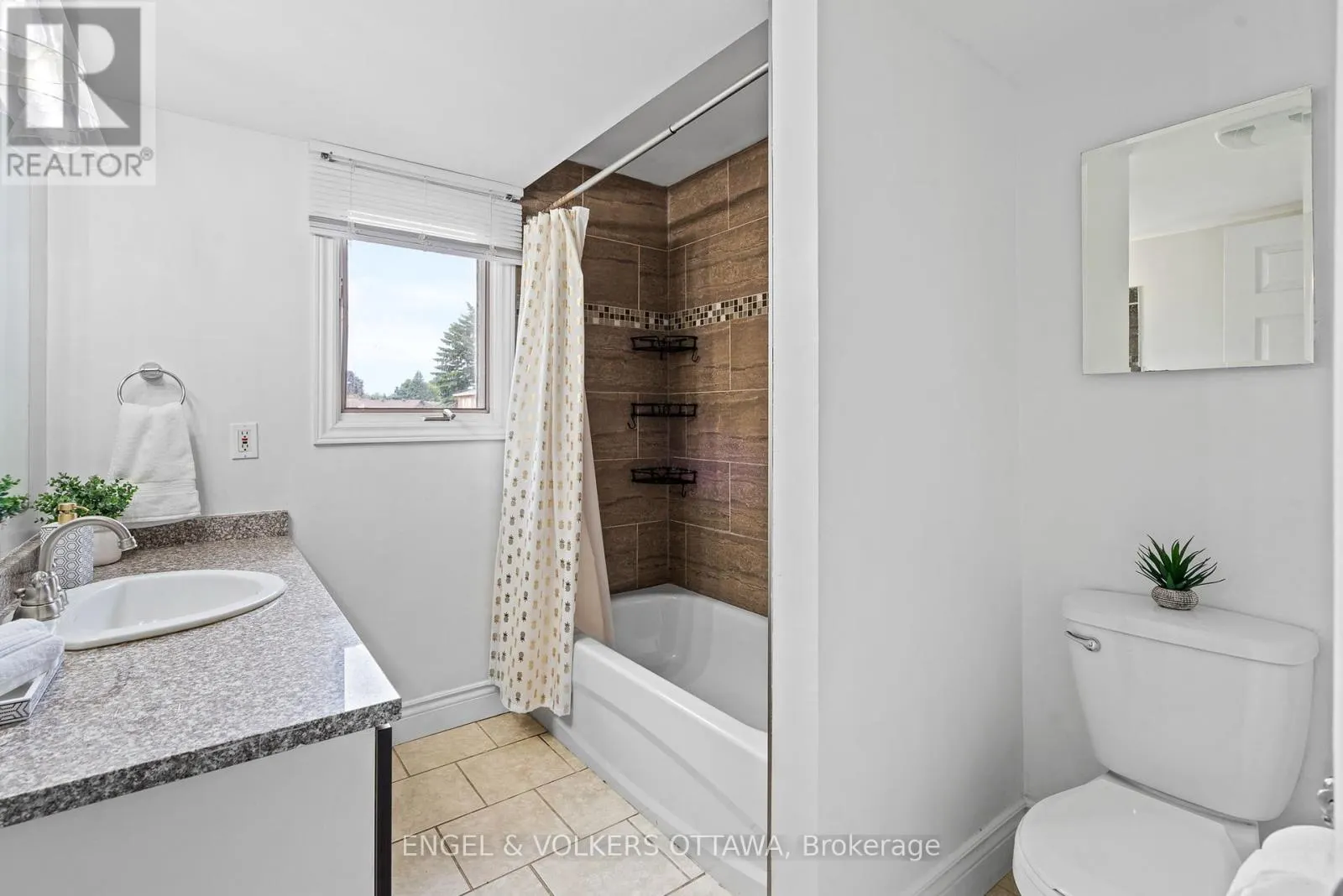 42 HENFIELD AVENUE