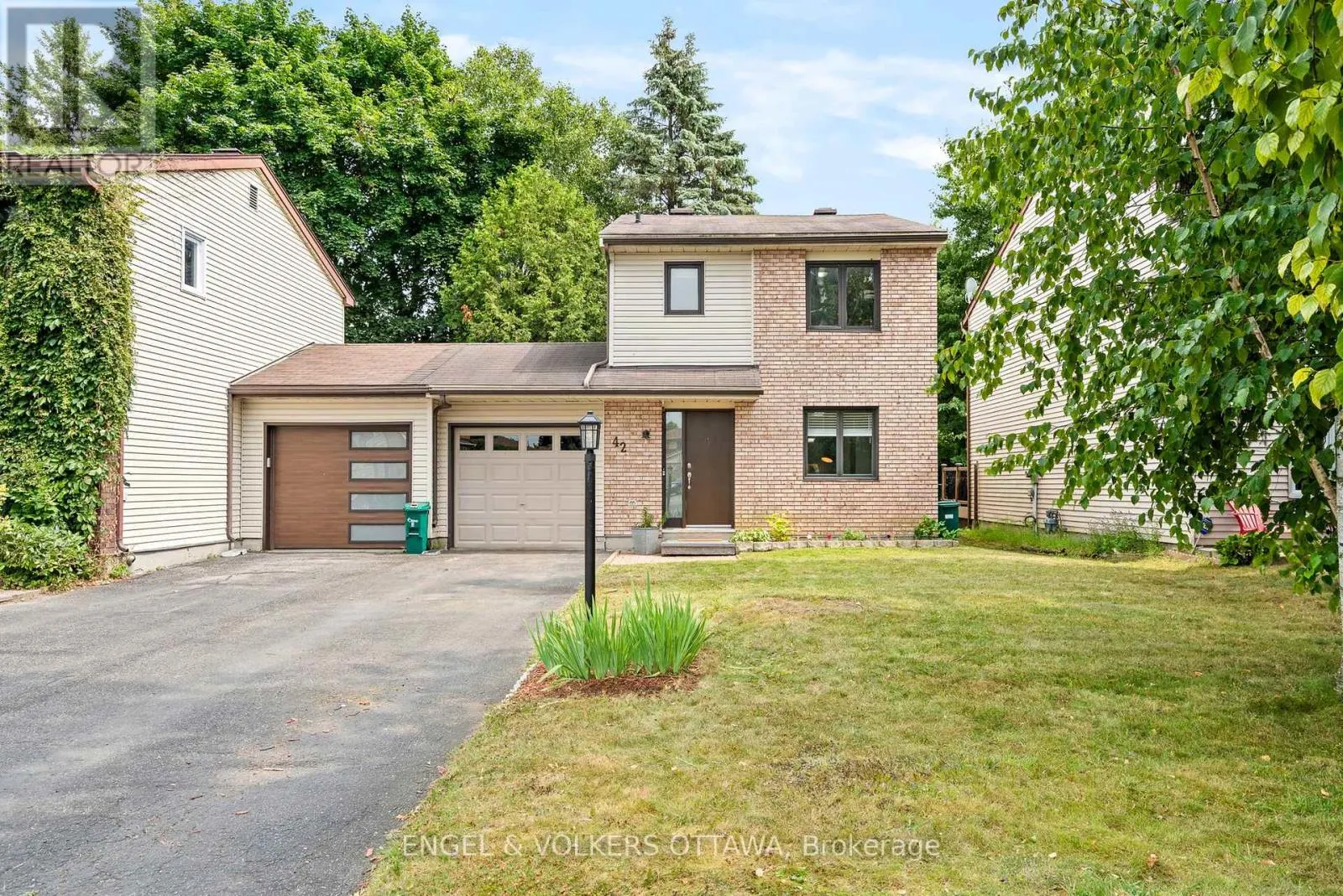 42 HENFIELD AVENUE
