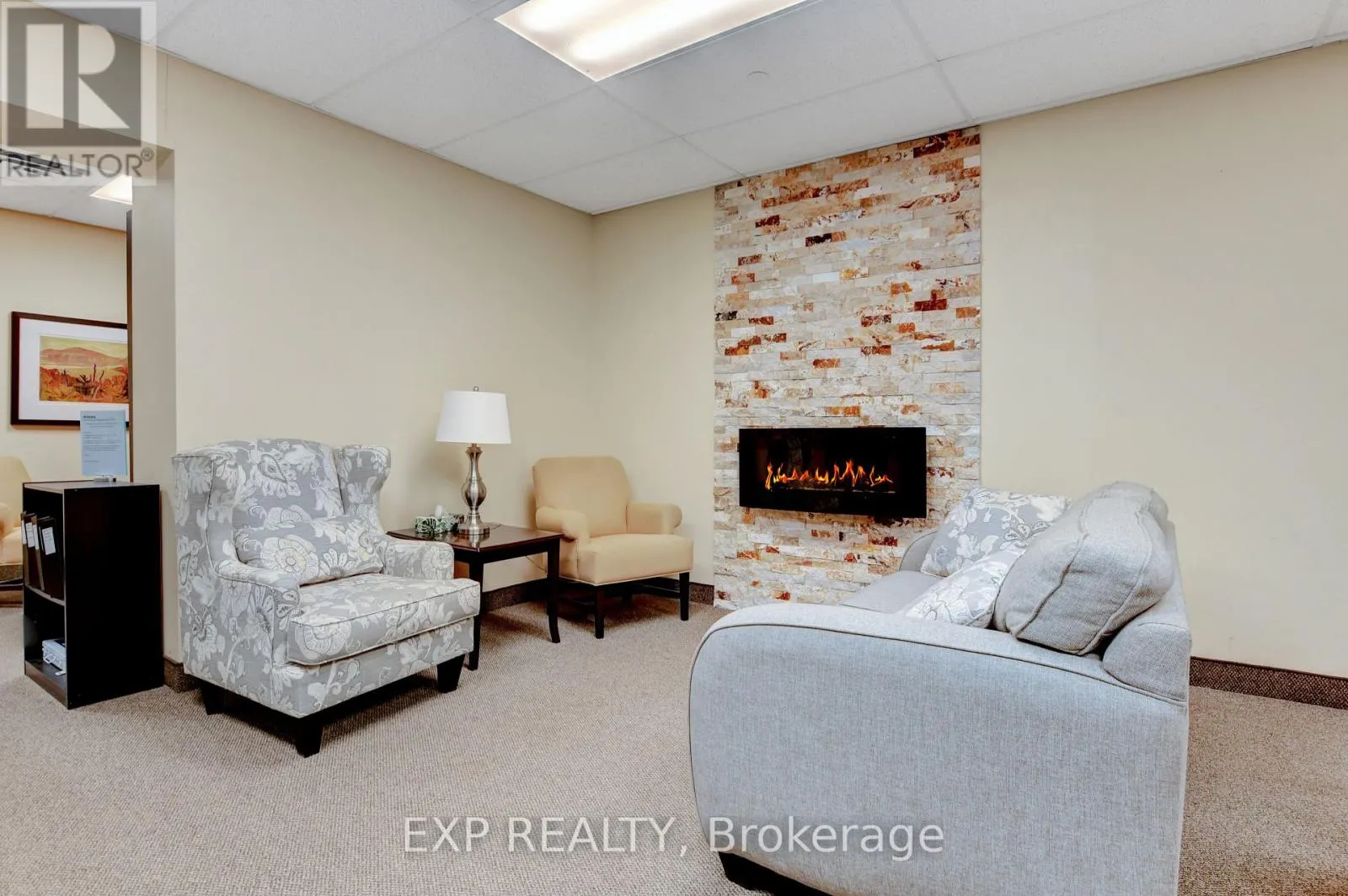 211 - 2951 RIVERSIDE DRIVE