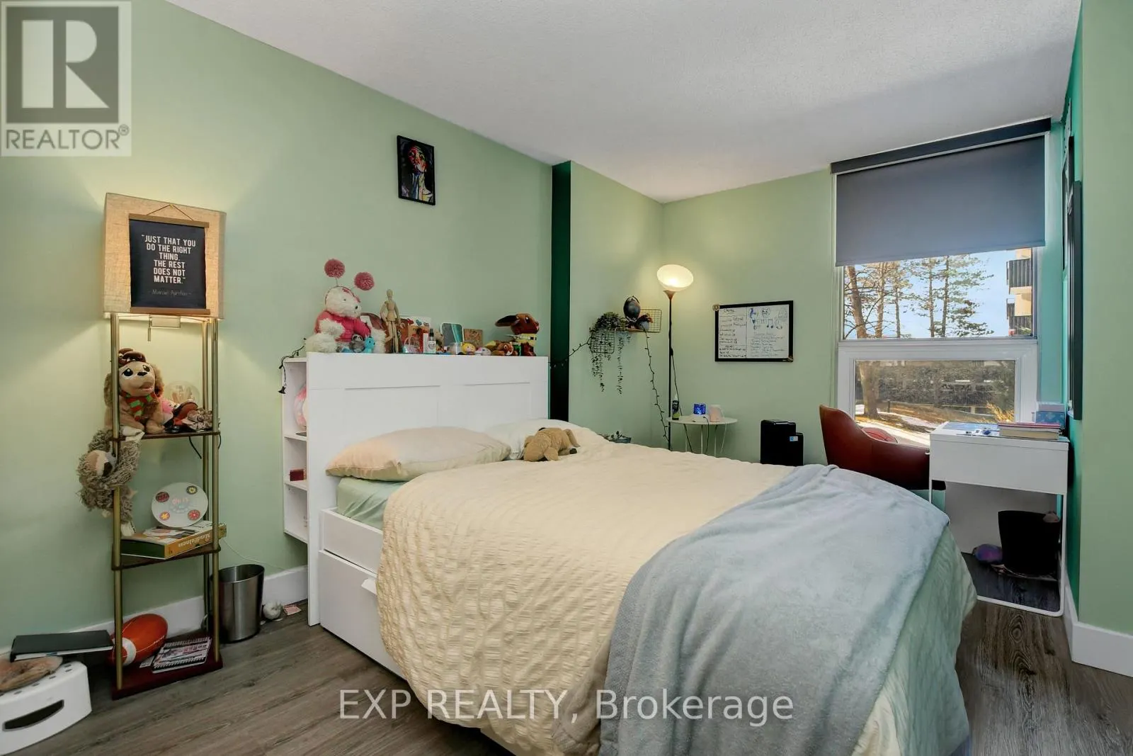 211 - 2951 RIVERSIDE DRIVE