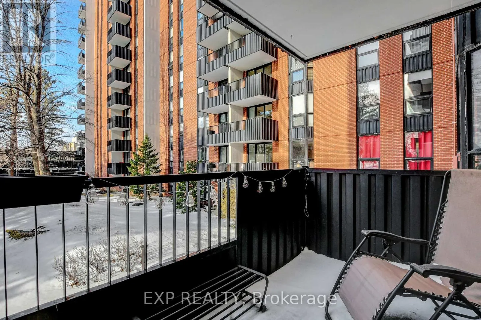 211 - 2951 RIVERSIDE DRIVE