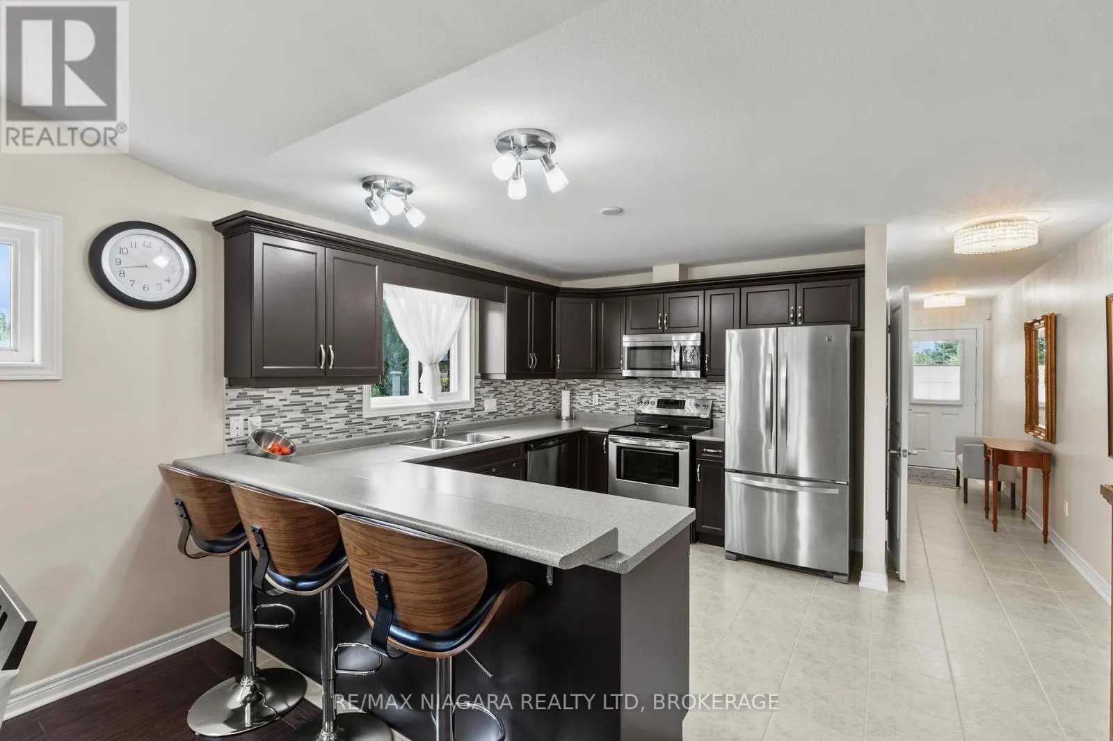 78 FALCON DRIVE