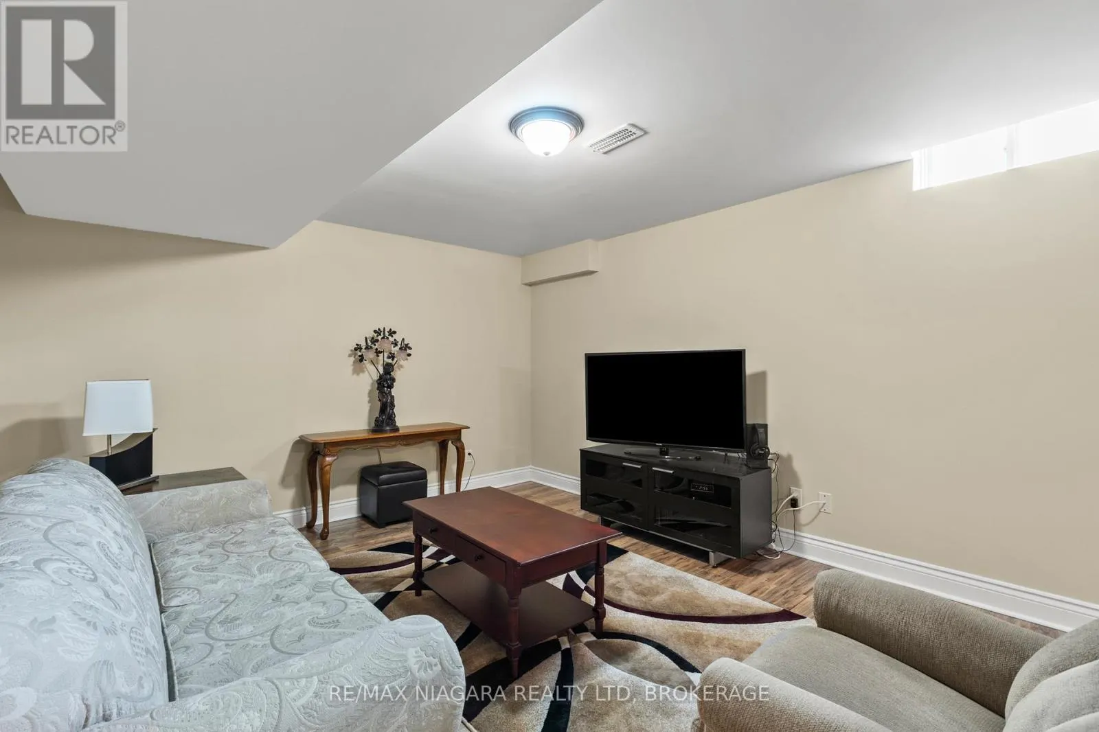 78 FALCON DRIVE