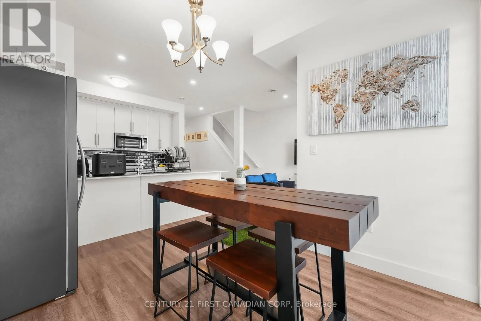 95-234 EDGEVALLEY ROAD N