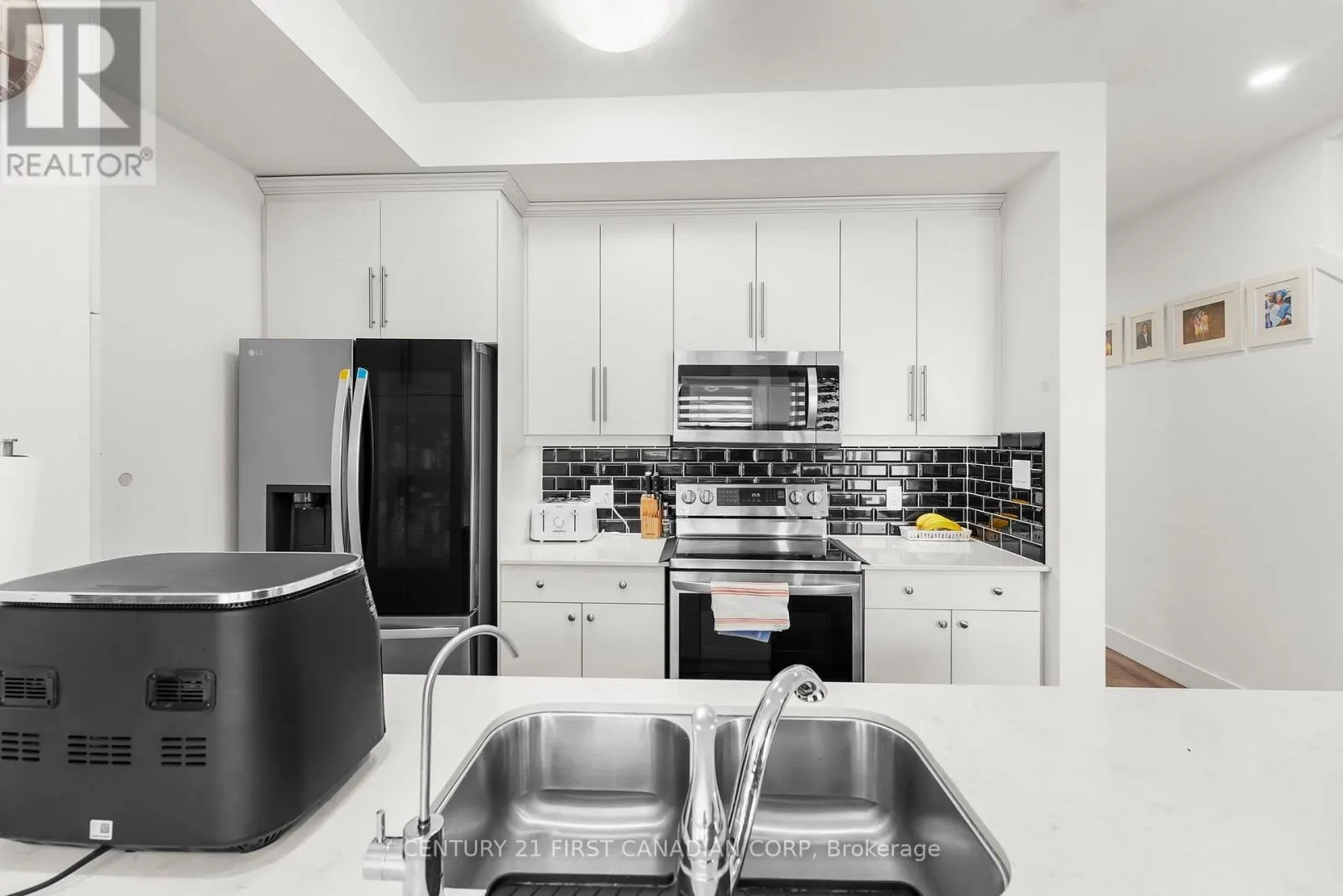 95-234 EDGEVALLEY ROAD N