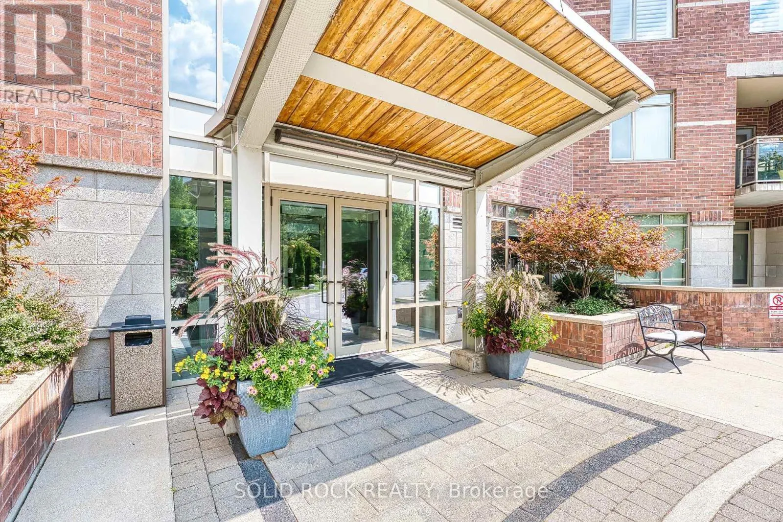 103 - 400 ROMEO STREET N