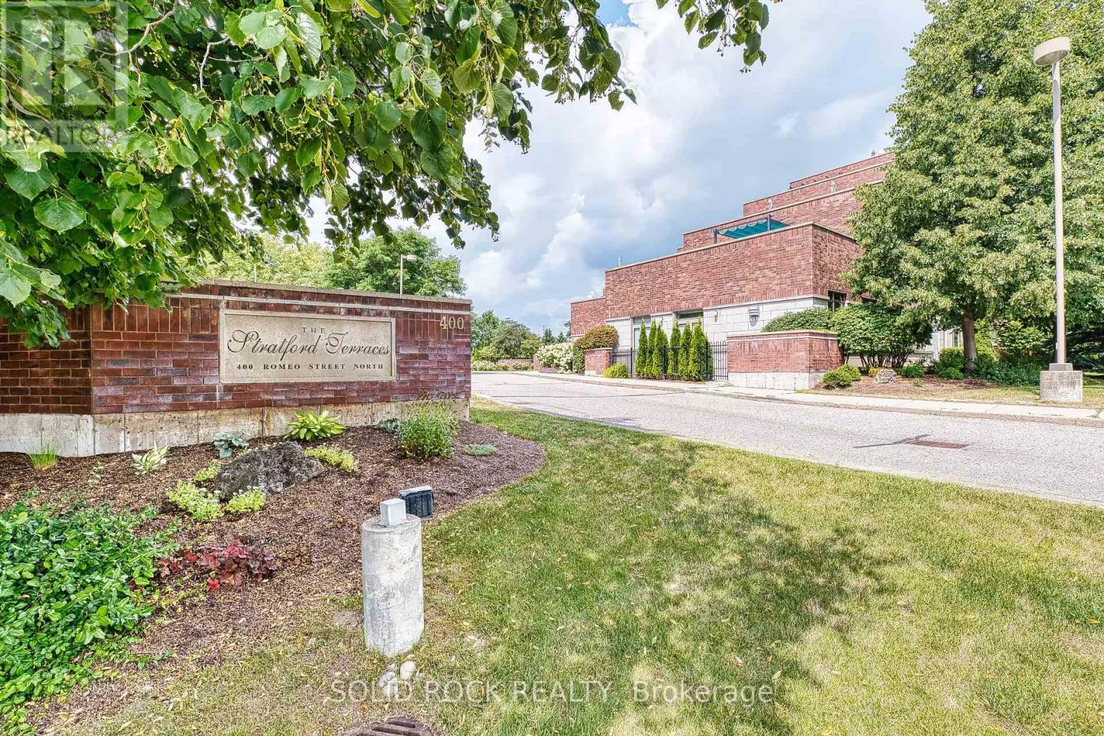 103 - 400 ROMEO STREET N