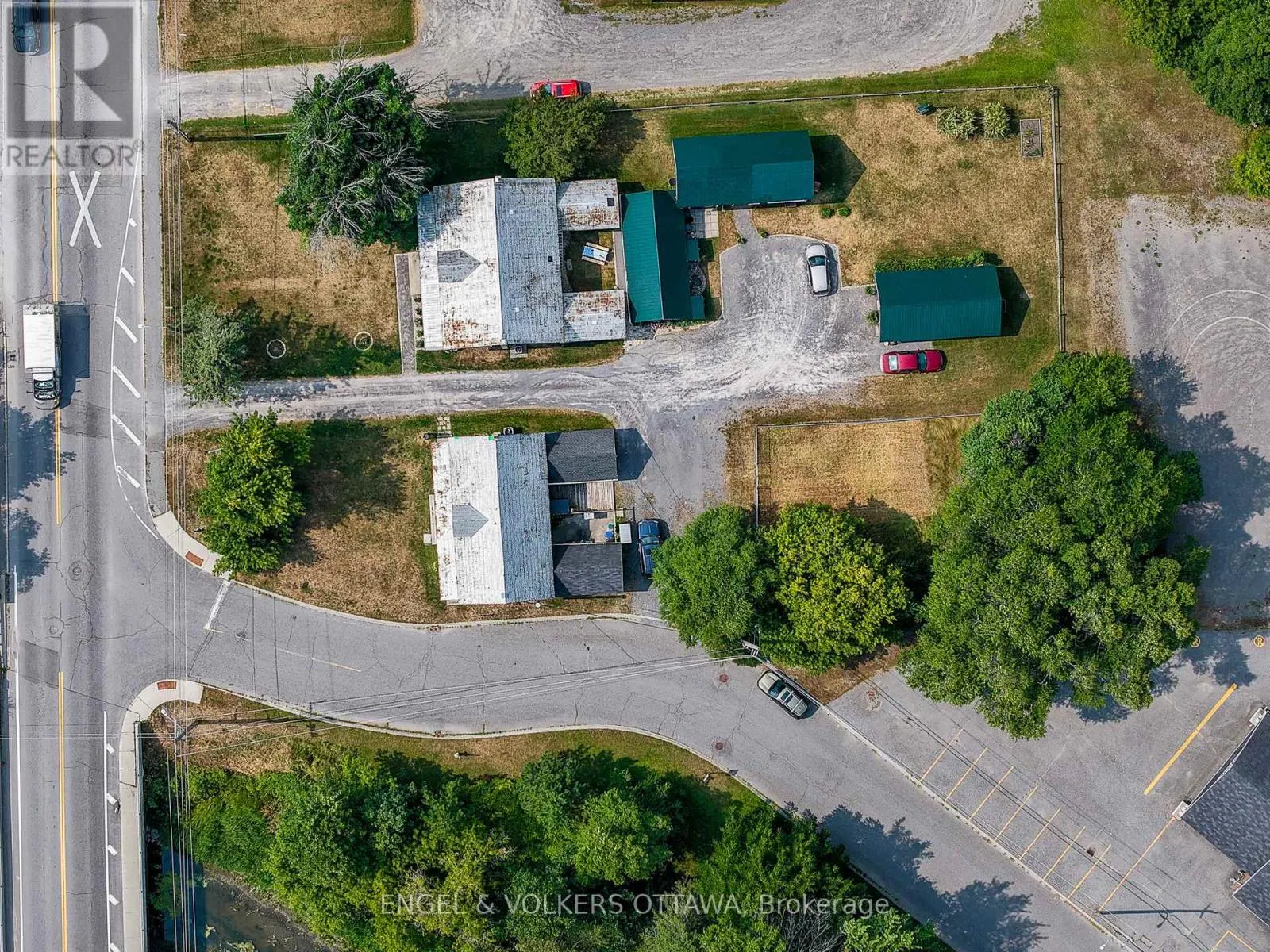 3698 CARP ROAD