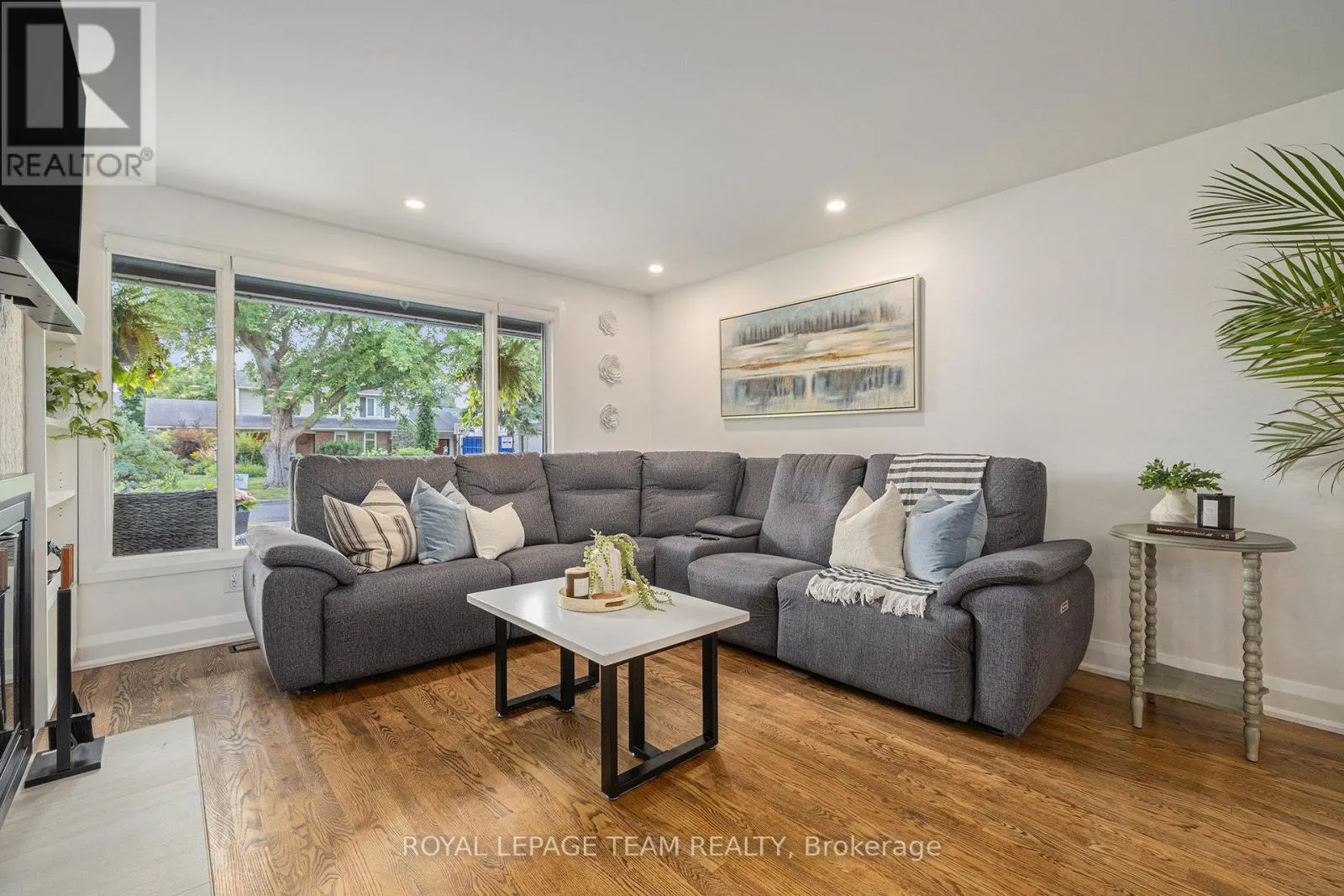 100 QUEENSLINE DRIVE