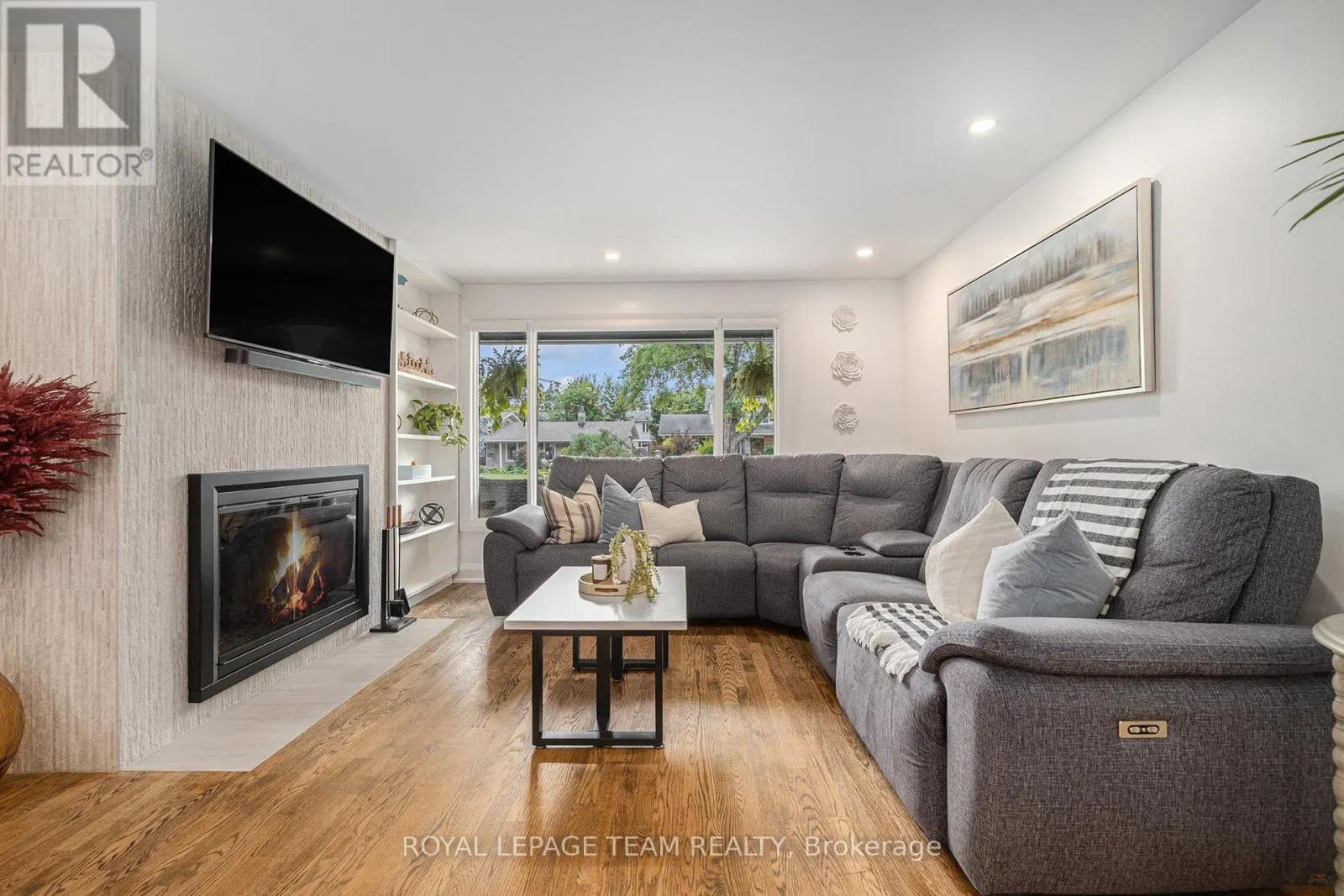 100 QUEENSLINE DRIVE