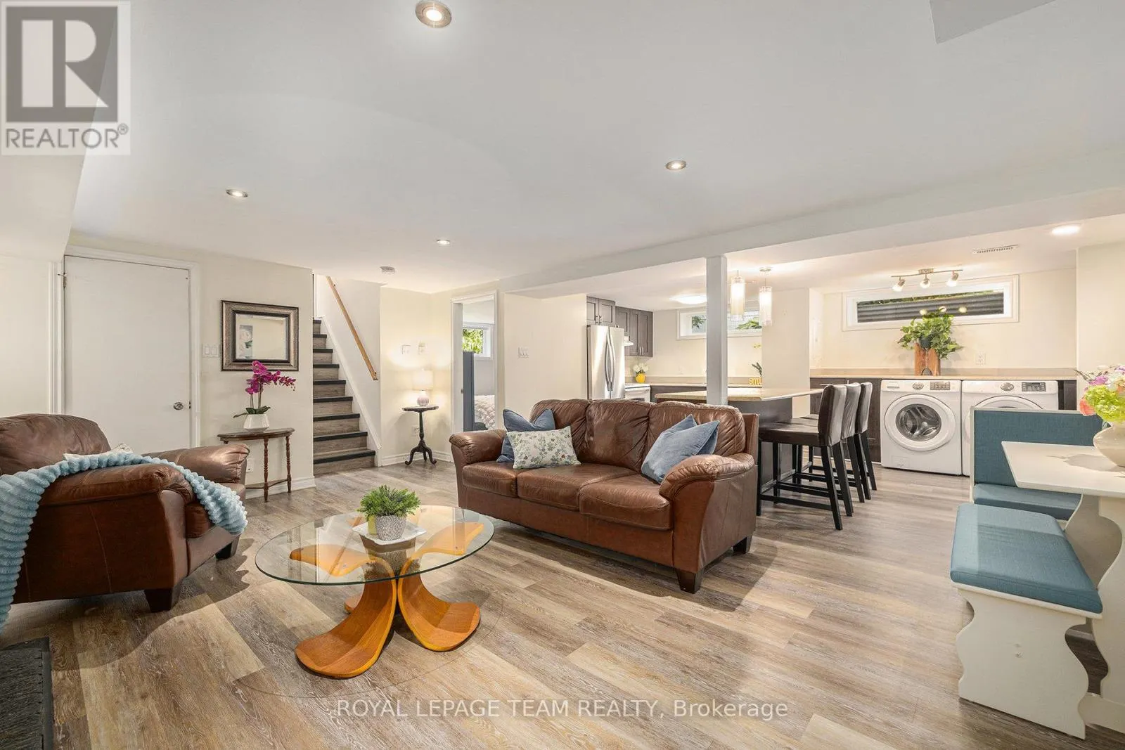 100 QUEENSLINE DRIVE