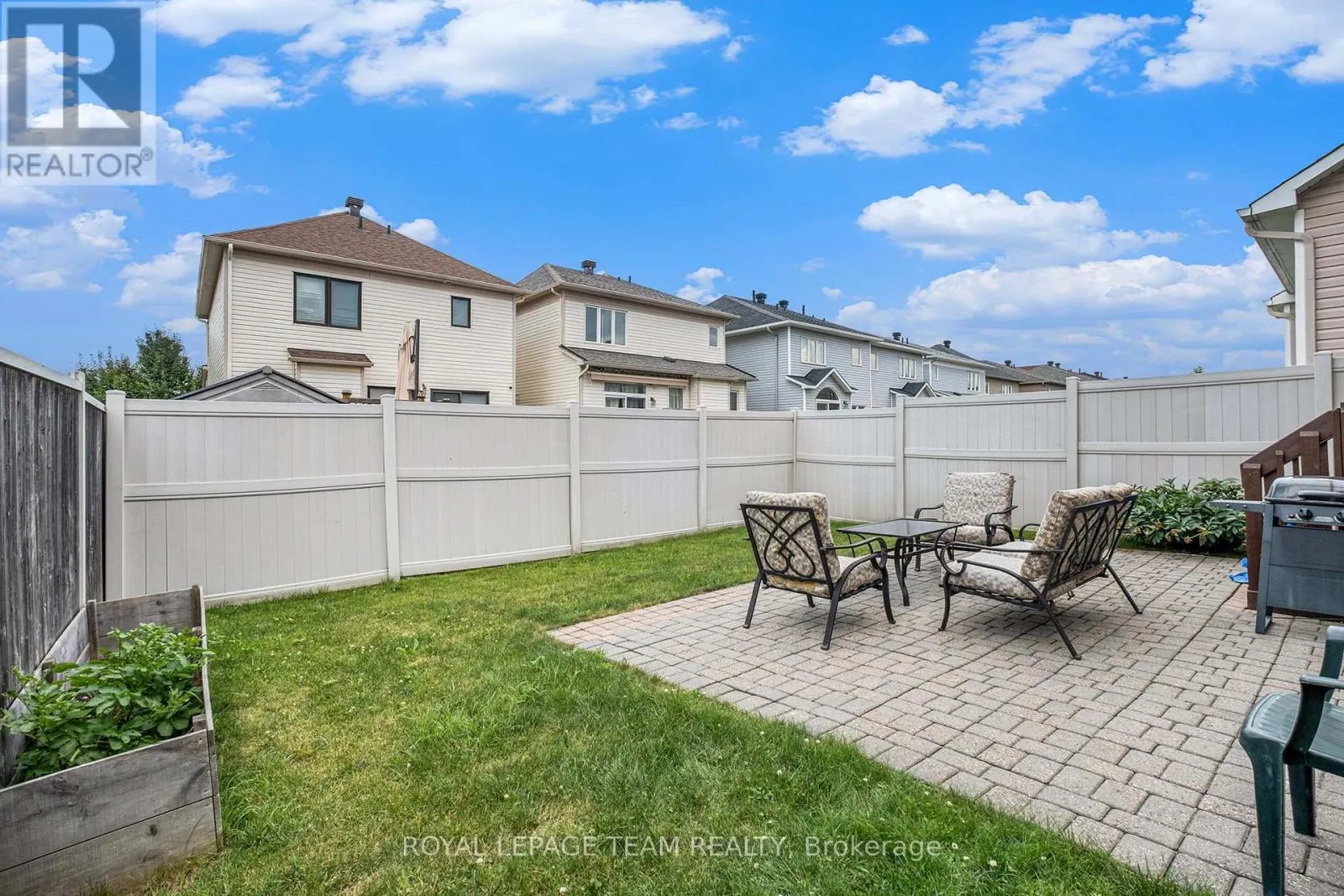 300 BRETTONWOOD RIDGE