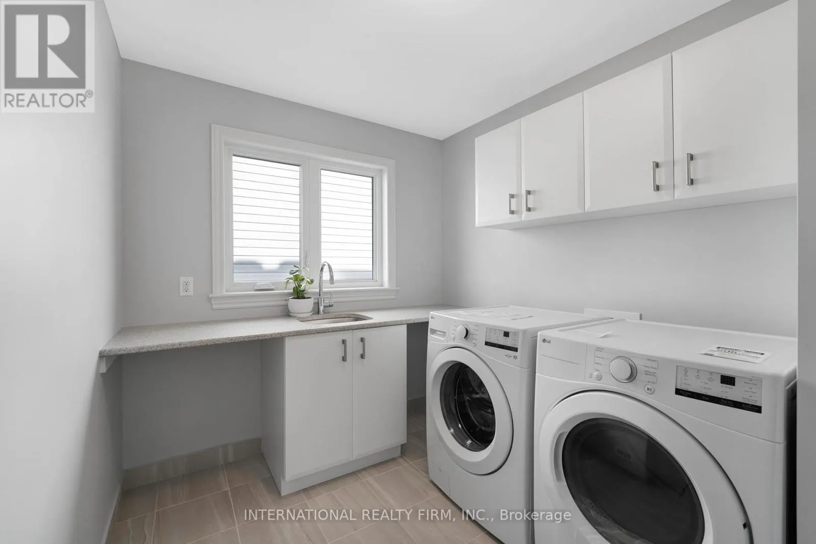 696 MOONFLOWER CRESCENT
