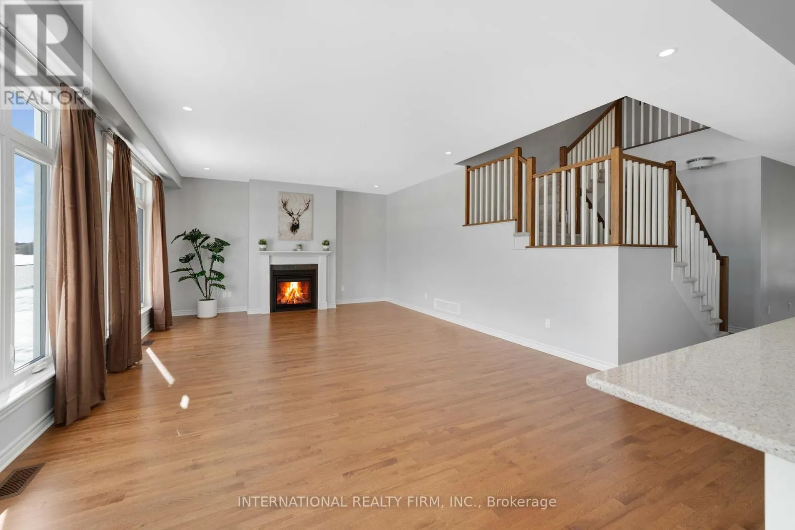696 MOONFLOWER CRESCENT