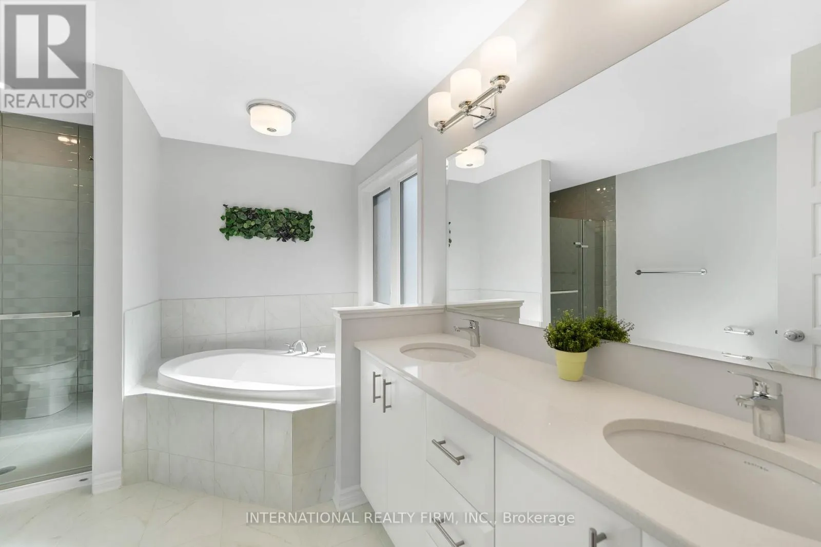 696 MOONFLOWER CRESCENT