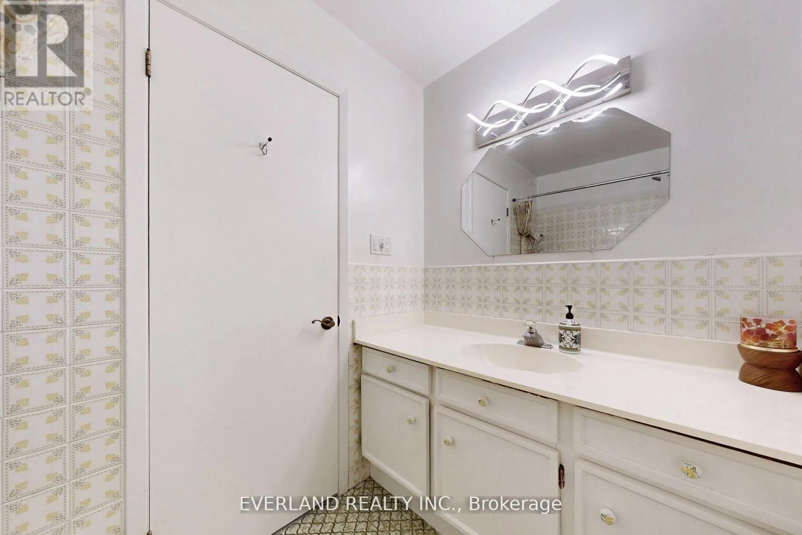 583386 HAMILTON ROAD