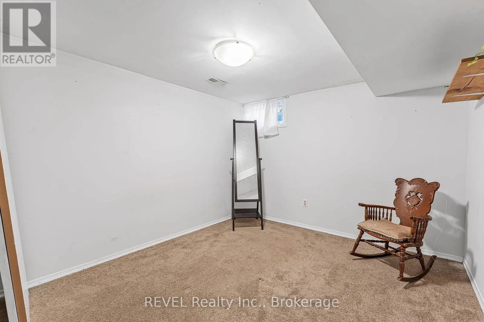 22 MCCOLL DRIVE